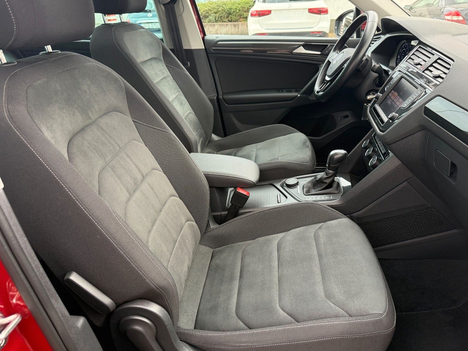 Volkswagen Tiguan Highline DSG Start-Stopp 4M LED/PANO/ACC foto 13
