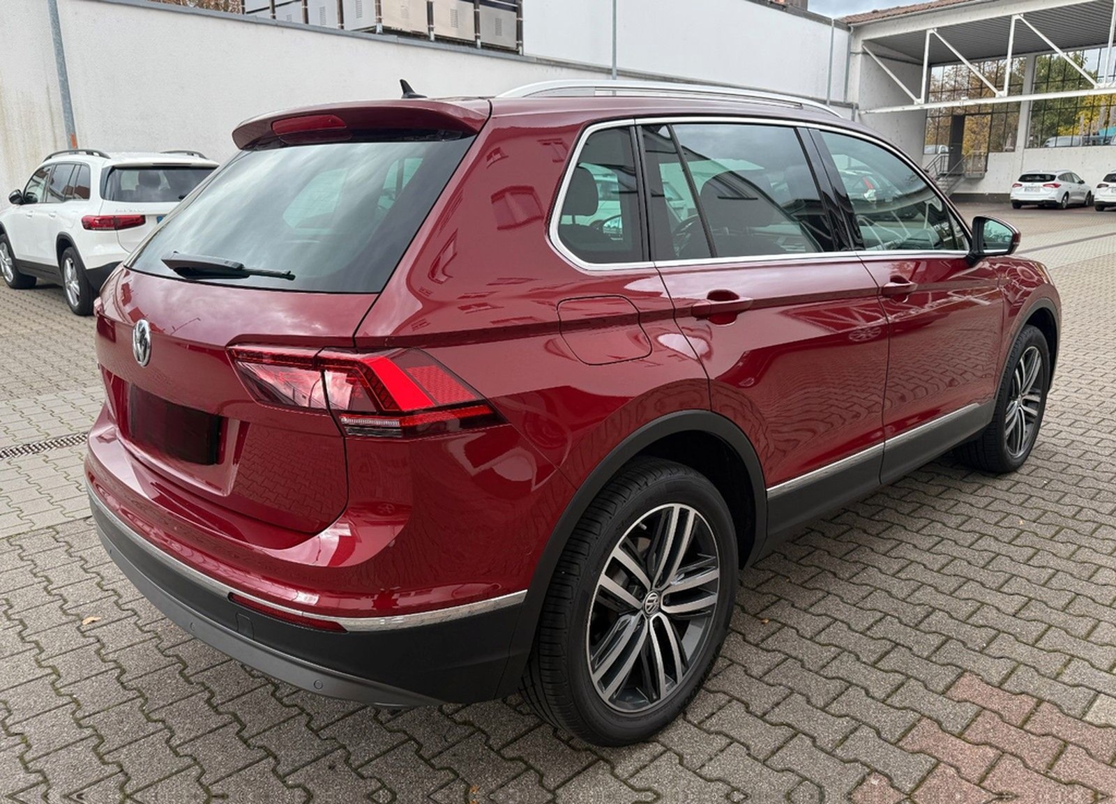 Volkswagen Tiguan Highline DSG Start-Stopp 4M LED/PANO/ACC foto 5