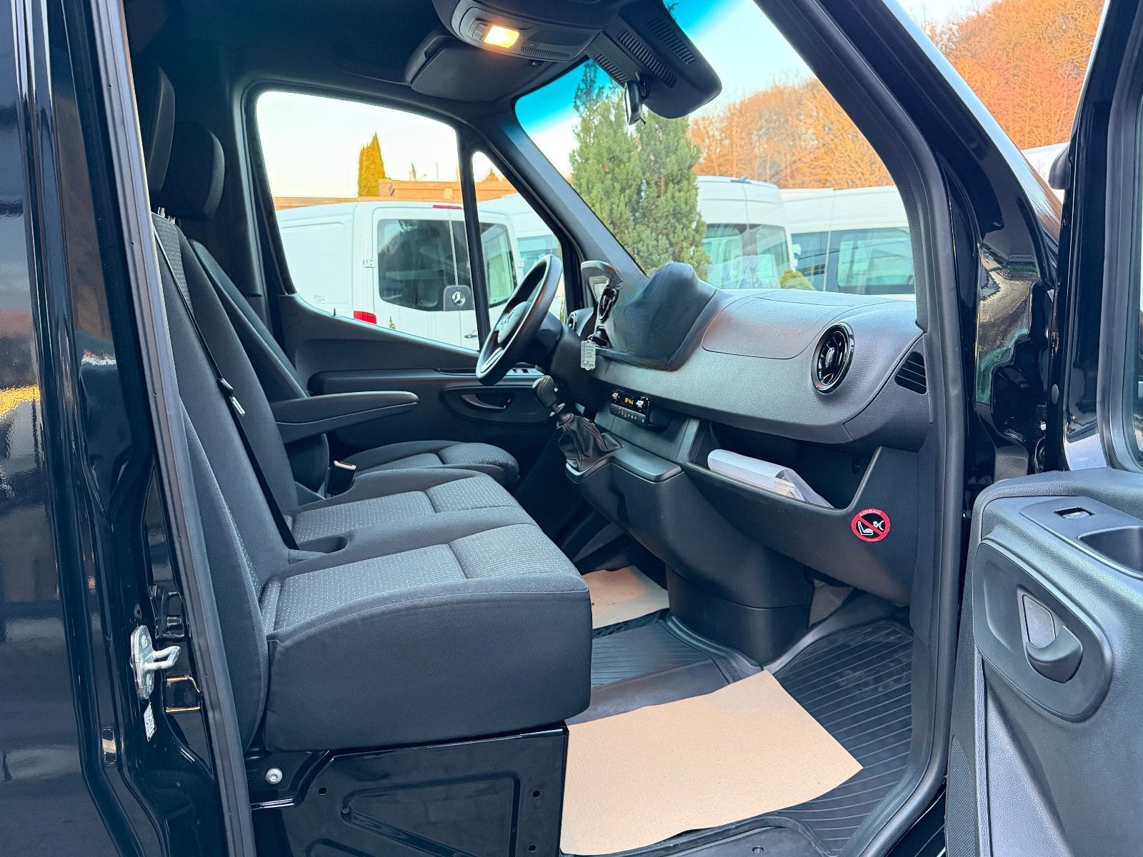 Mercedes-Benz Sprinter 317 CDI MIXTO 5-Sitze RWD L2H1 Kamera foto 14