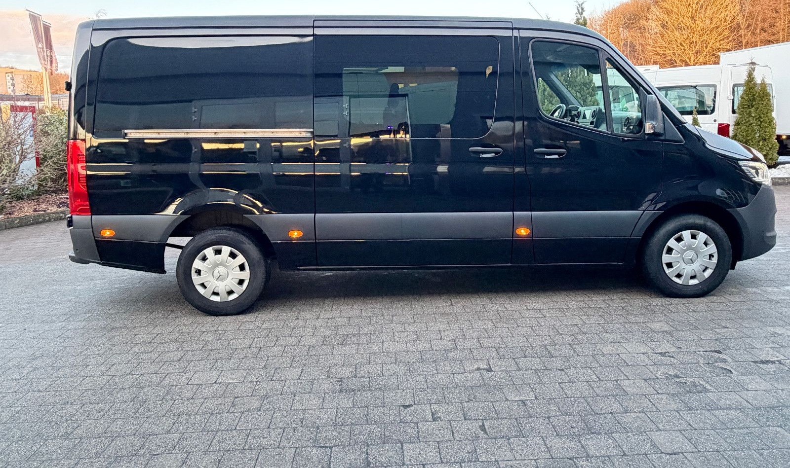 Mercedes-Benz Sprinter 317 CDI MIXTO 5-Sitze RWD L2H1 Kamera foto 5