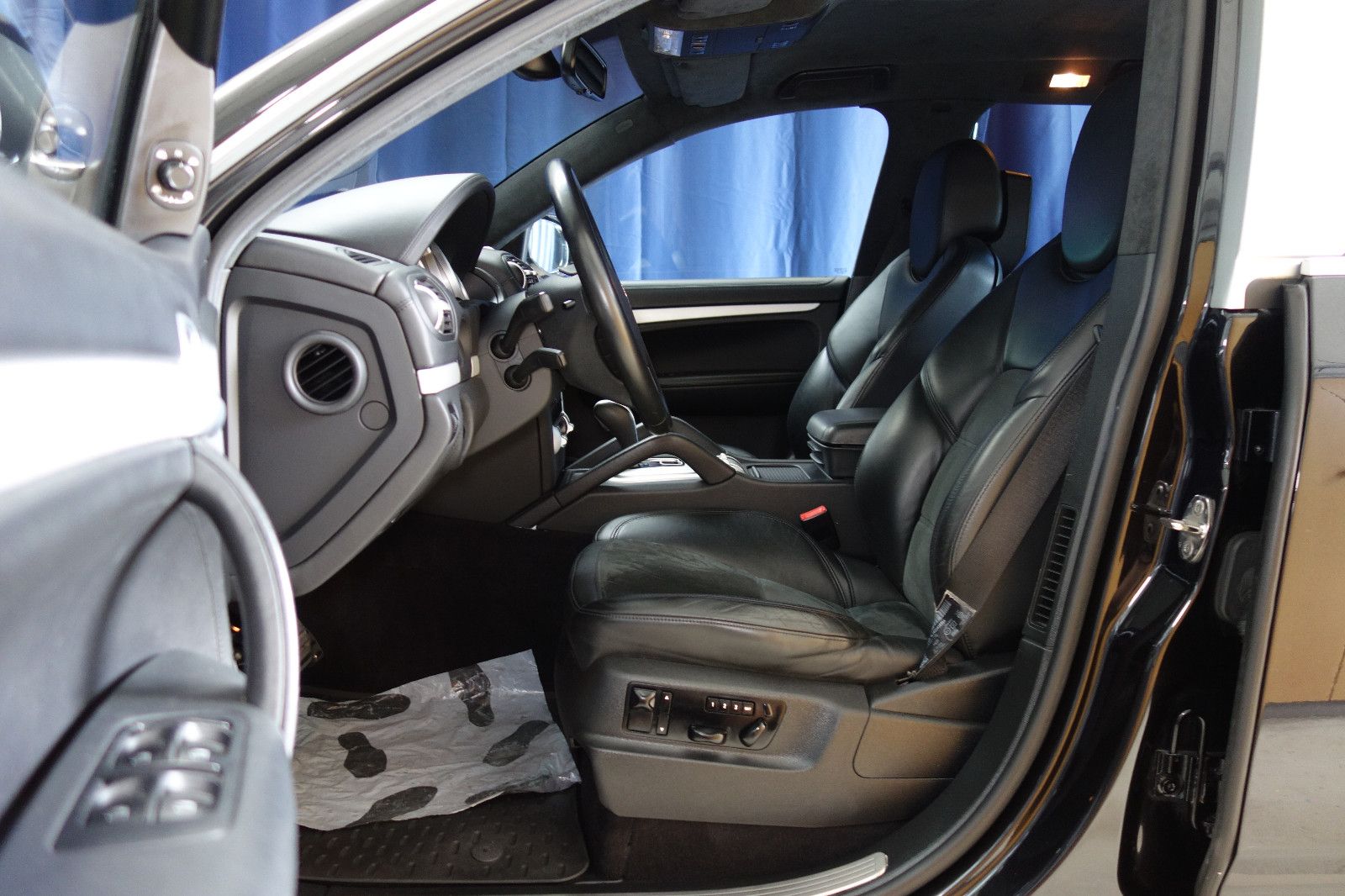 Porsche Cayenne Turbo"MEGA AUSSTATUNG" foto 11