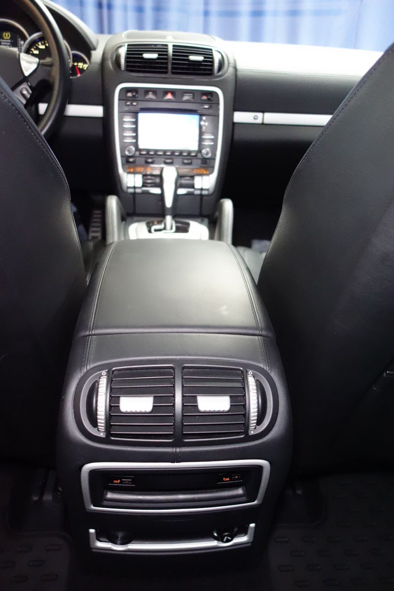 Porsche Cayenne Turbo"MEGA AUSSTATUNG" foto 24