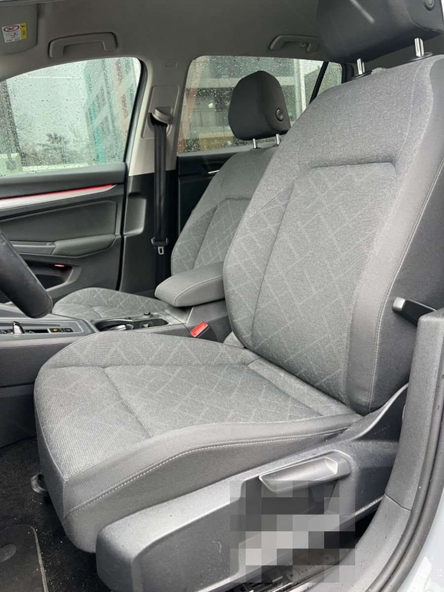 Volkswagen Golf VIII Variant Life 2.0TDI CARPLAY/RFK/ foto 15