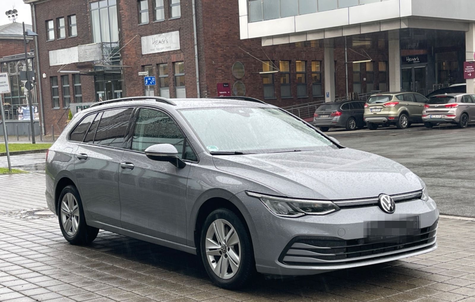 Volkswagen Golf VIII Variant Life 2.0TDI CARPLAY/RFK/ foto 3