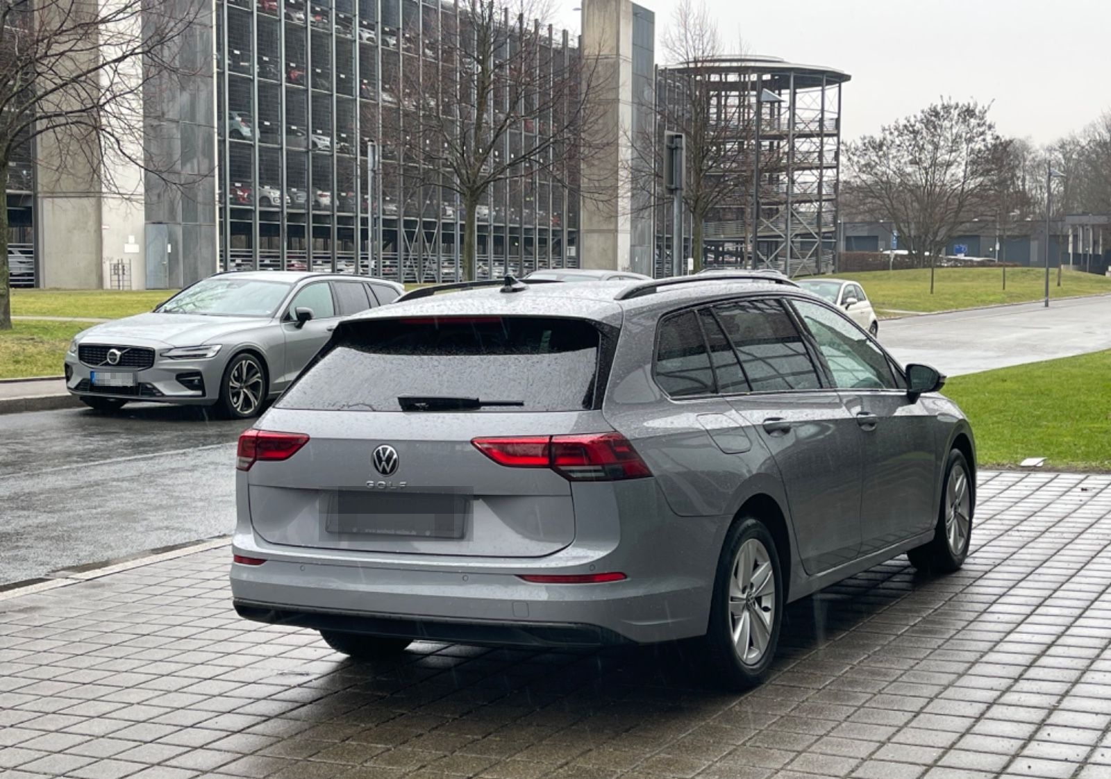 Volkswagen Golf VIII Variant Life 2.0TDI CARPLAY/RFK/ foto 4