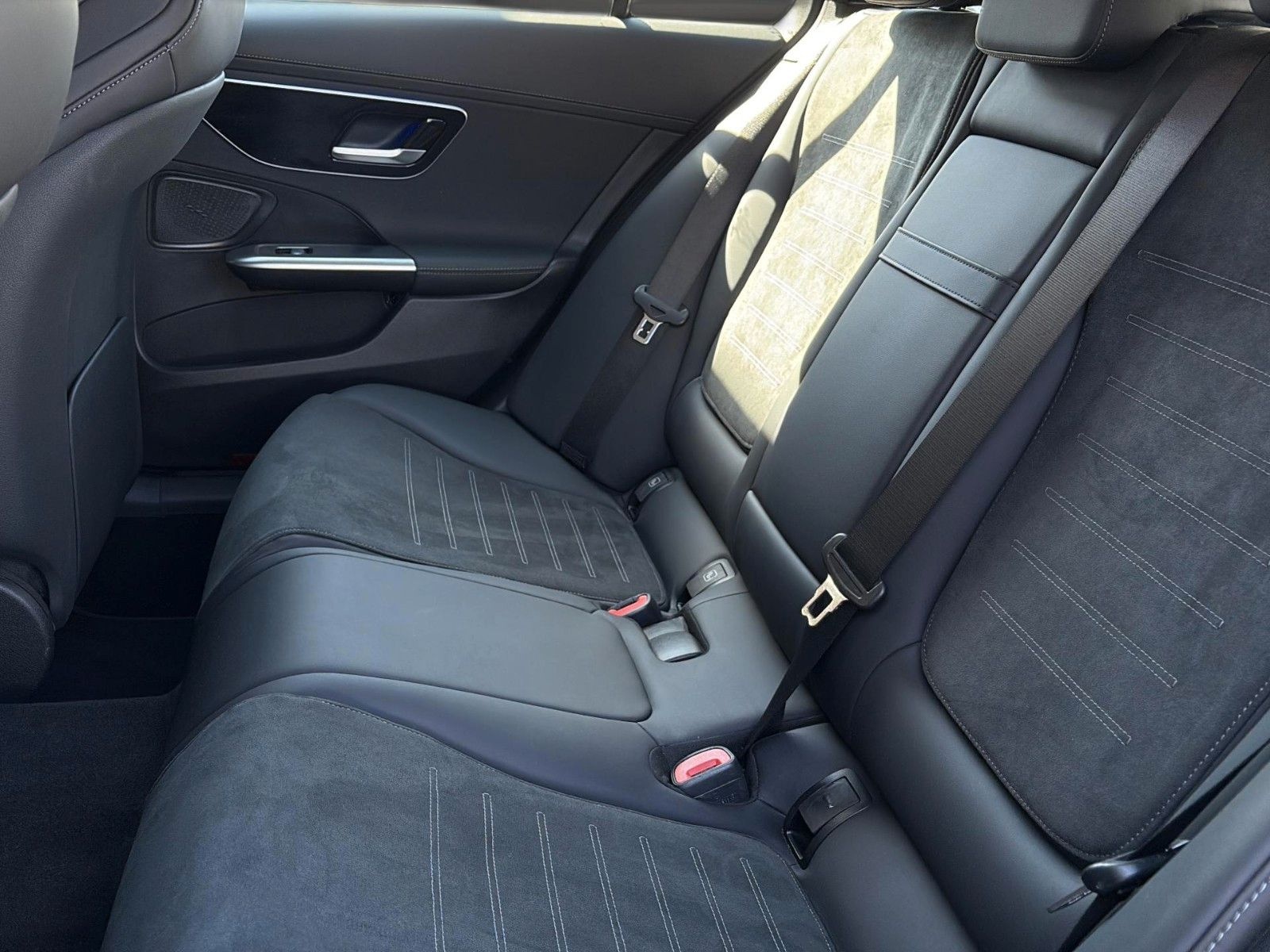 Mercedes-Benz C 300 T e 2x AMG Memory*LED*Alcantara*DAB*Navi*1 foto 22