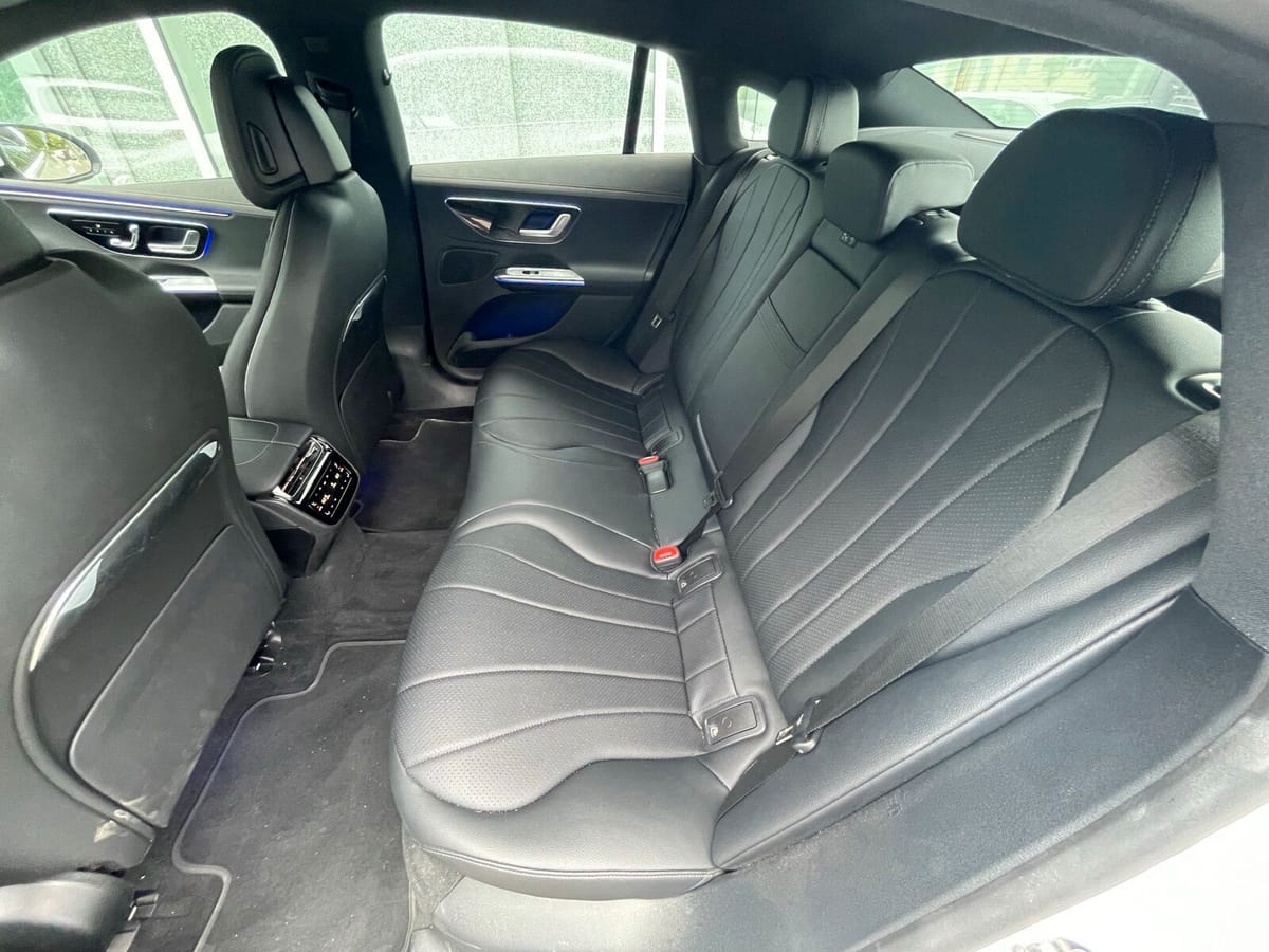 Mercedes-Benz EQE 300 ADVANCED DISTRO MEMORY KEYLESS CAM AMBI foto 20