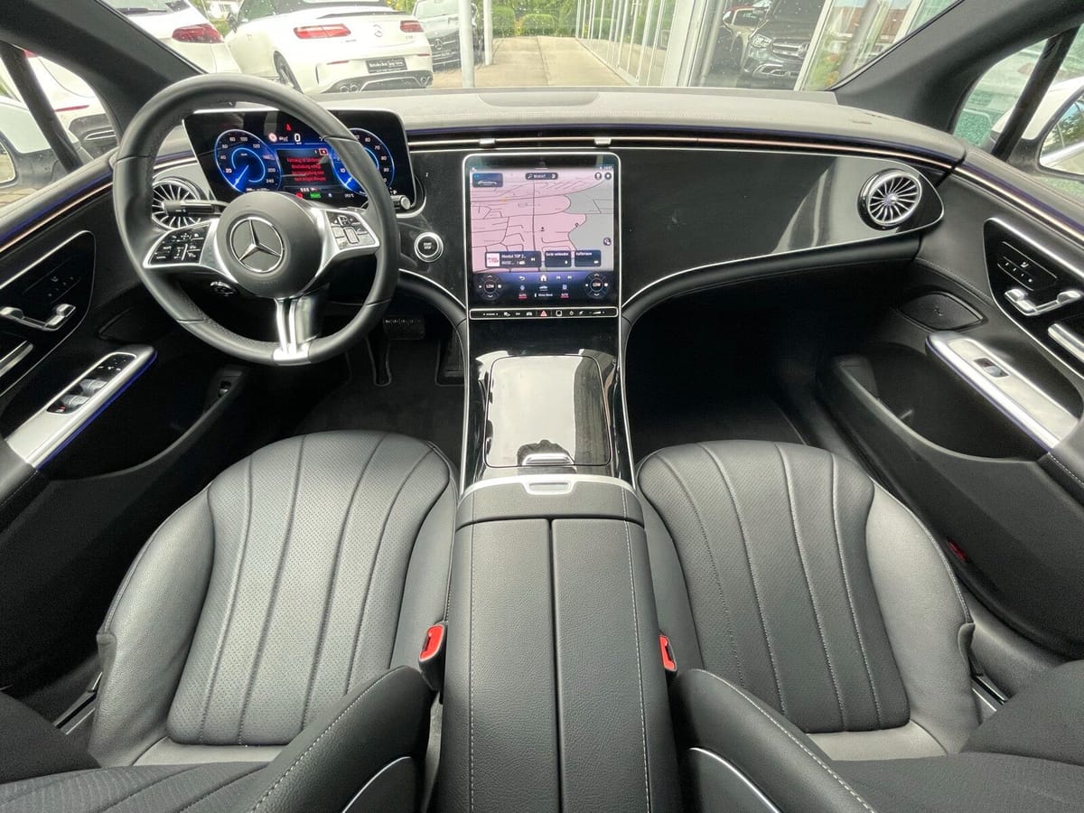 Mercedes-Benz EQE 300 ADVANCED DISTRO MEMORY KEYLESS CAM AMBI foto 10
