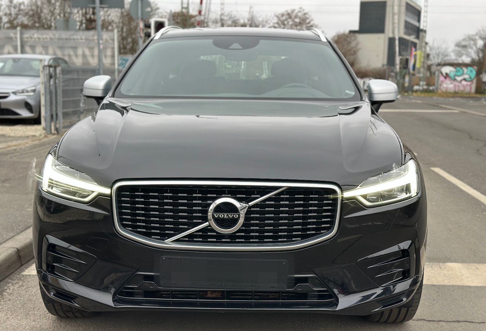 Volvo XC60 T5 R DESIGN AWD*PANO+AHK+LED* foto 22