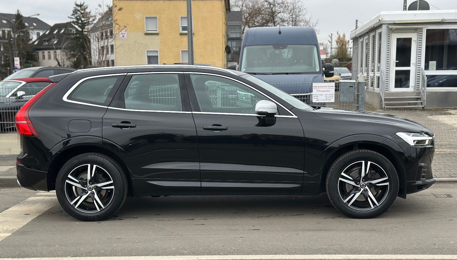 Volvo XC60 T5 R DESIGN AWD*PANO+AHK+LED* foto 6