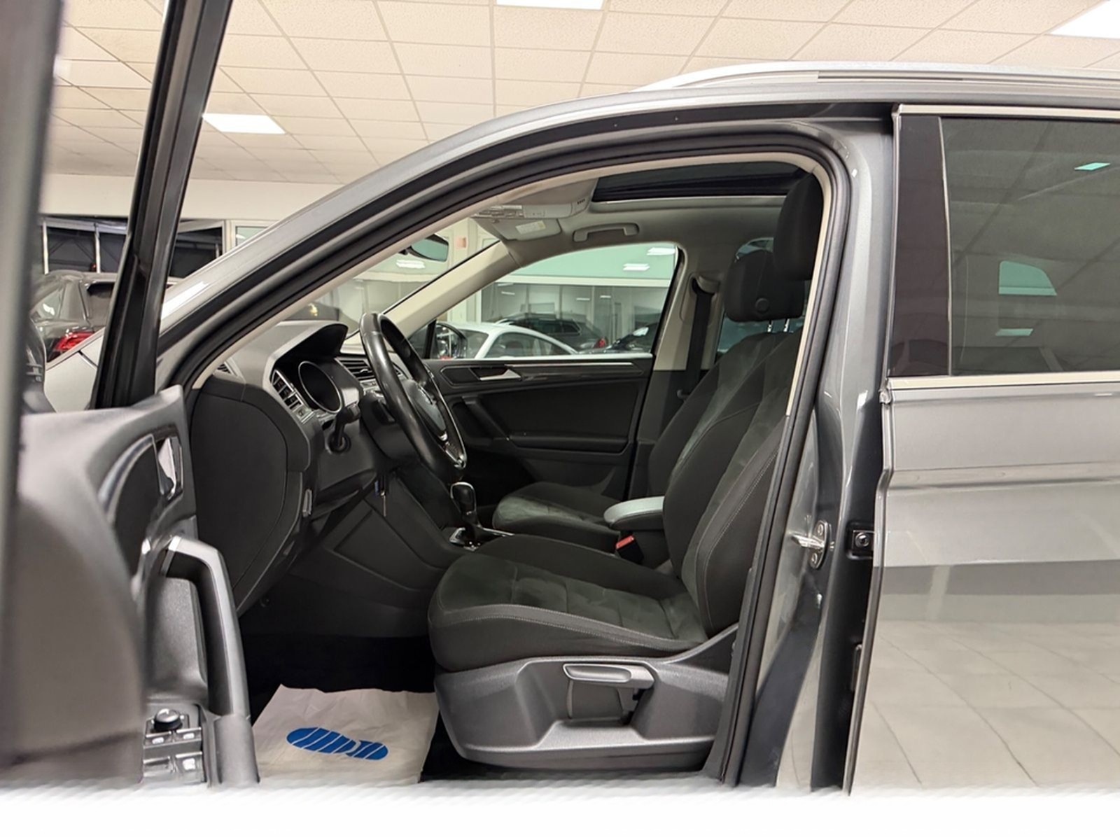 Volkswagen Tiguan Highline BMT/Start-Stopp 4Motion*PANO*ACC foto 12
