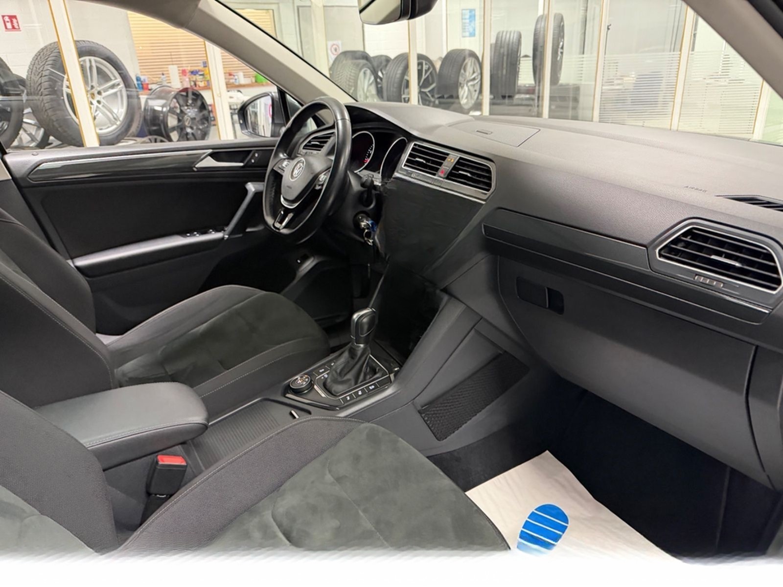 Volkswagen Tiguan Highline BMT/Start-Stopp 4Motion*PANO*ACC foto 13
