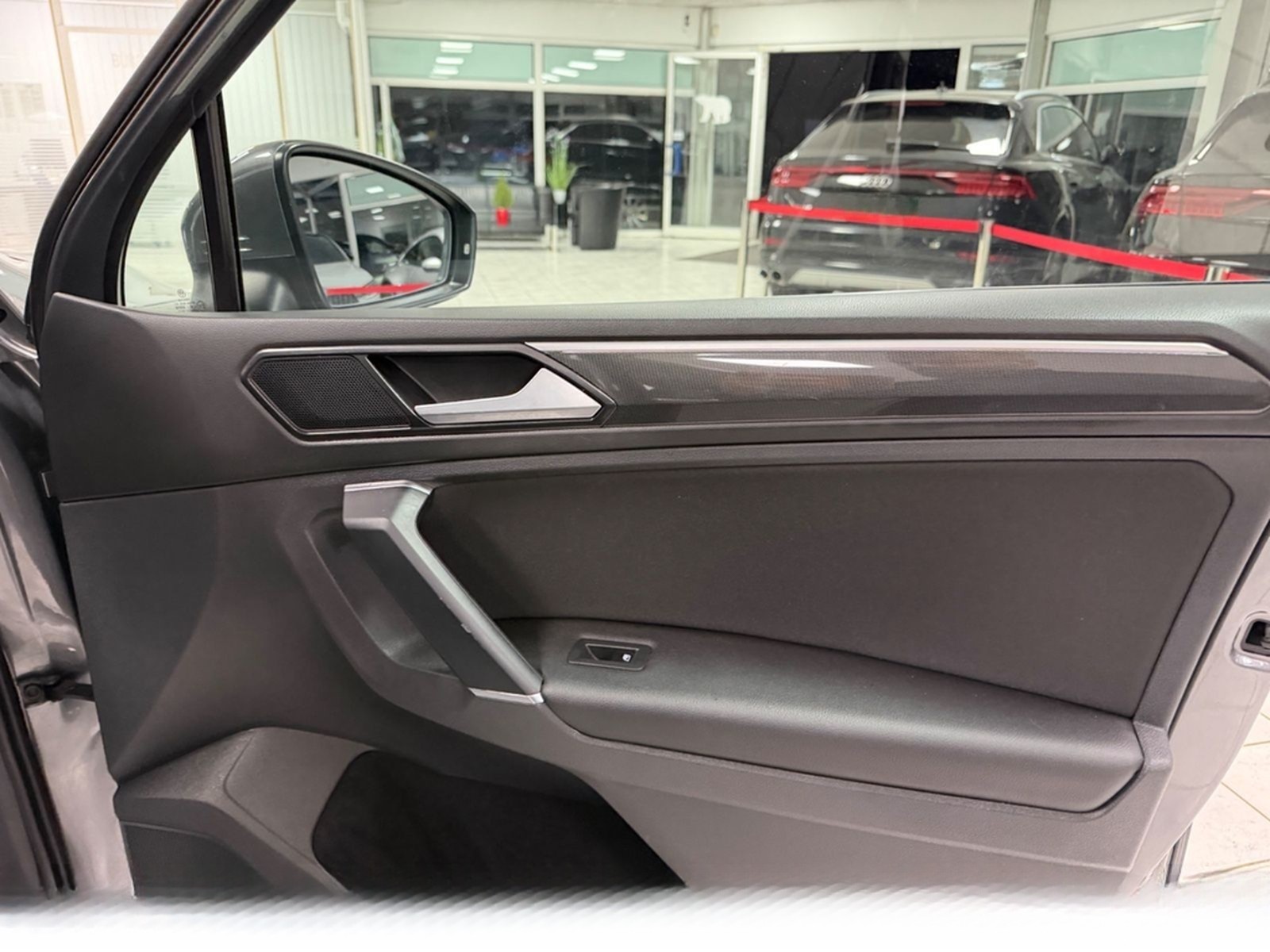Volkswagen Tiguan Highline BMT/Start-Stopp 4Motion*PANO*ACC foto 14