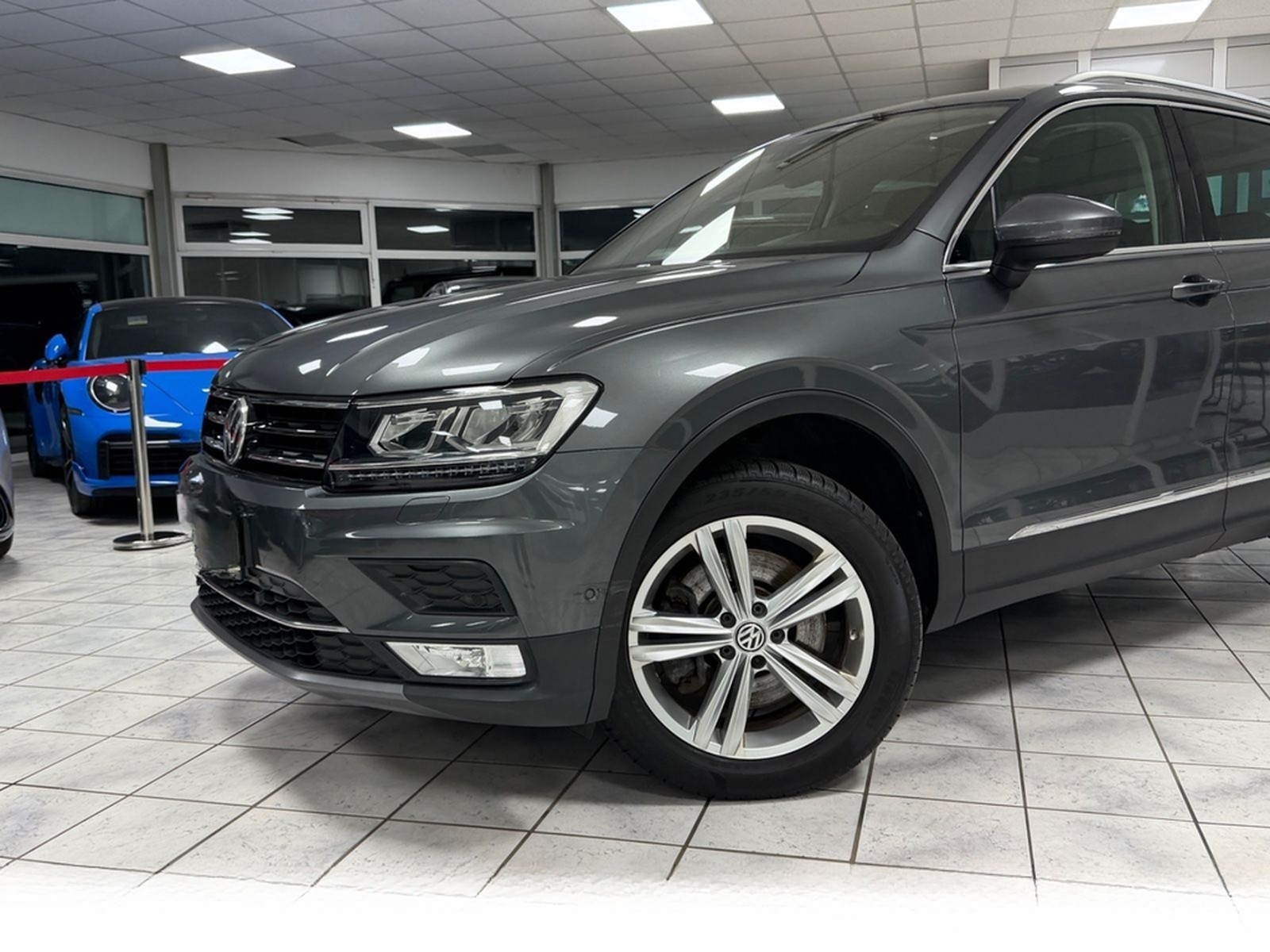 Volkswagen Tiguan Highline BMT/Start-Stopp 4Motion*PANO*ACC foto 4