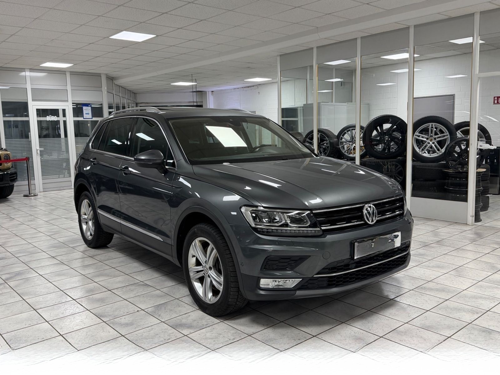 Volkswagen Tiguan Highline BMT/Start-Stopp 4Motion*PANO*ACC foto 6