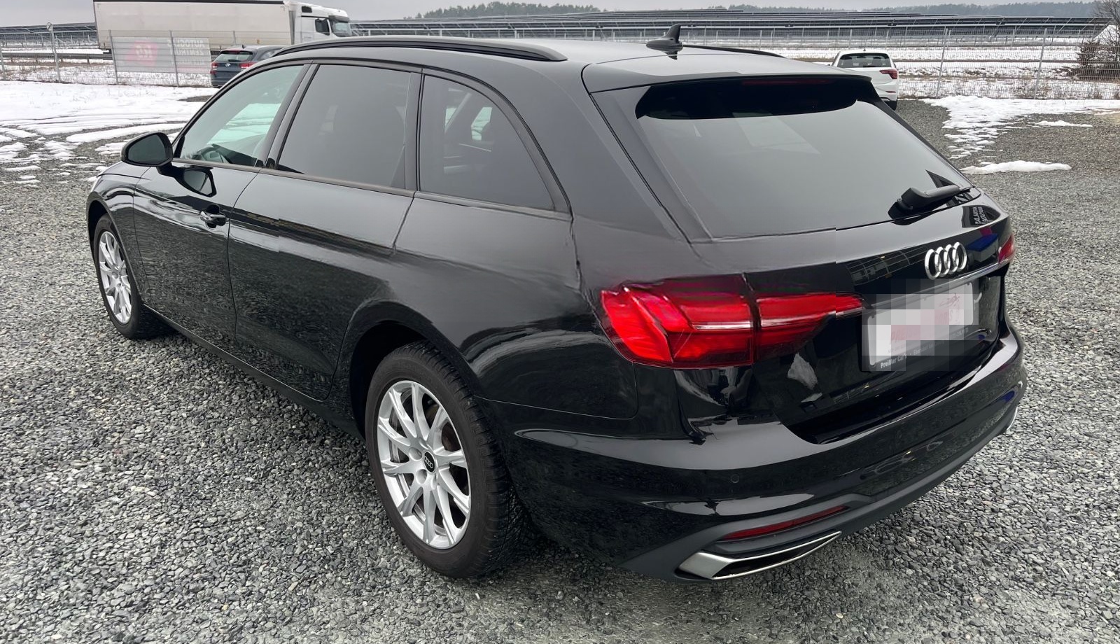 Audi A4 Avant 35 TFSI S-Tronic LED SHZ Navi foto 2