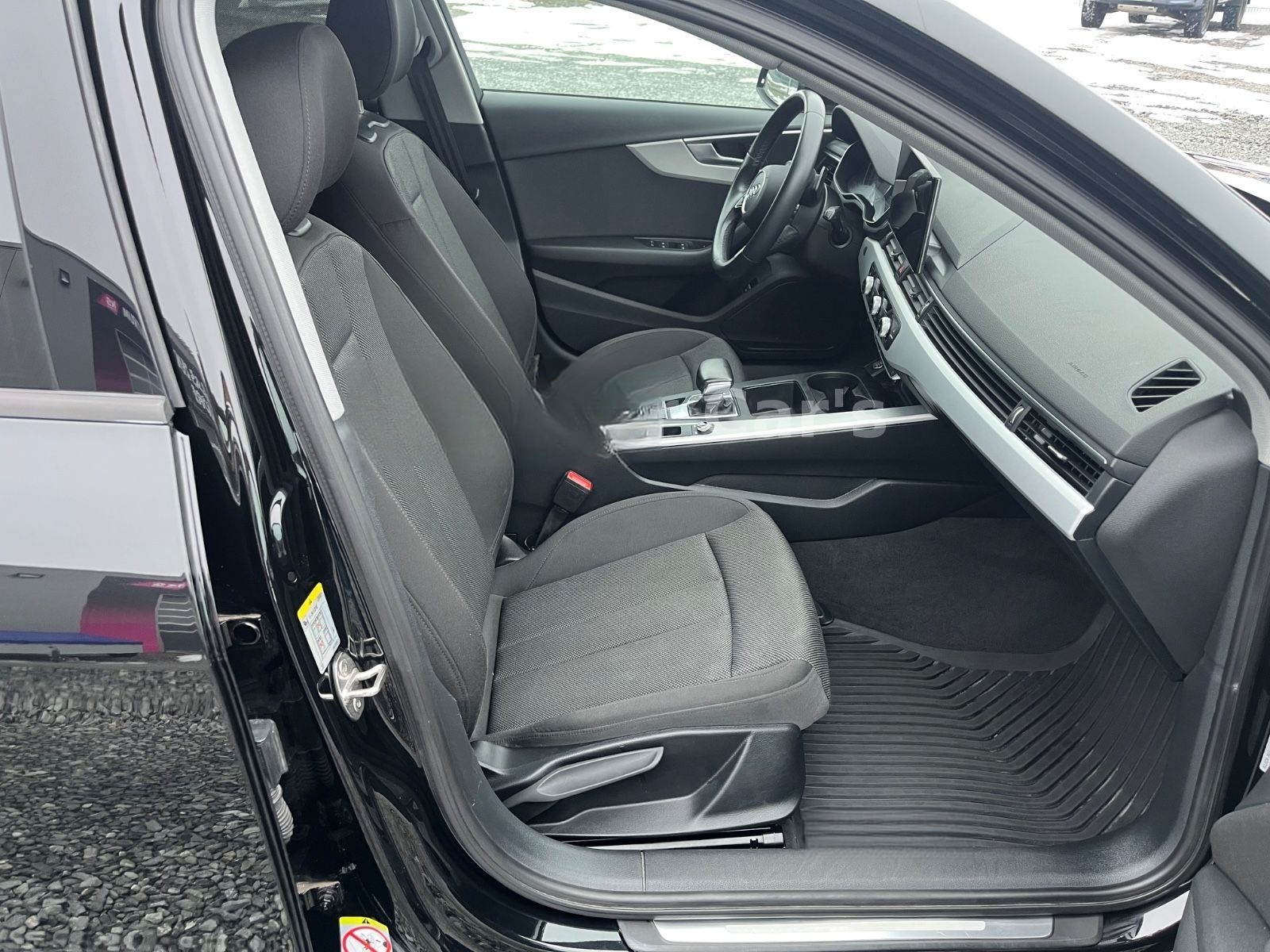 Audi A4 Avant 35 TFSI S-Tronic LED SHZ Navi foto 15