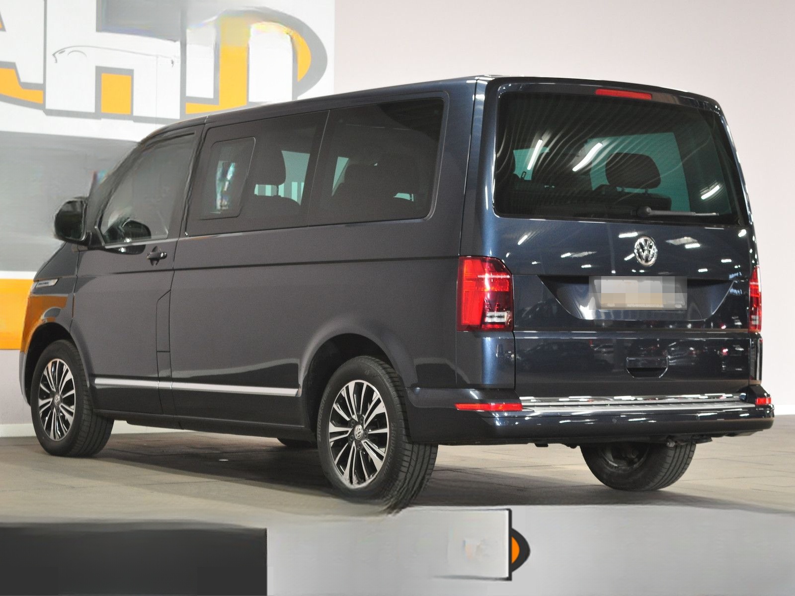 Volkswagen T6.1 Multivan 2.0 TDI GENERATION MEMORY|LED|7SIT foto 3