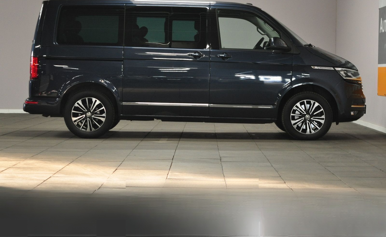 Volkswagen T6.1 Multivan 2.0 TDI GENERATION MEMORY|LED|7SIT foto 7