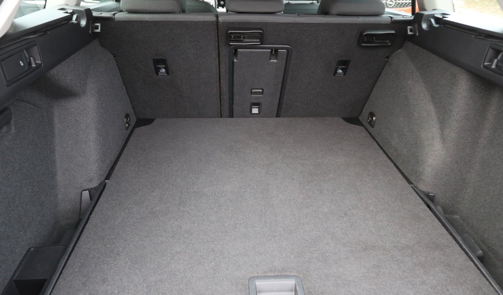 Volkswagen Golf VIII Variant Life LED Carplay ACC DAB MFL foto 16