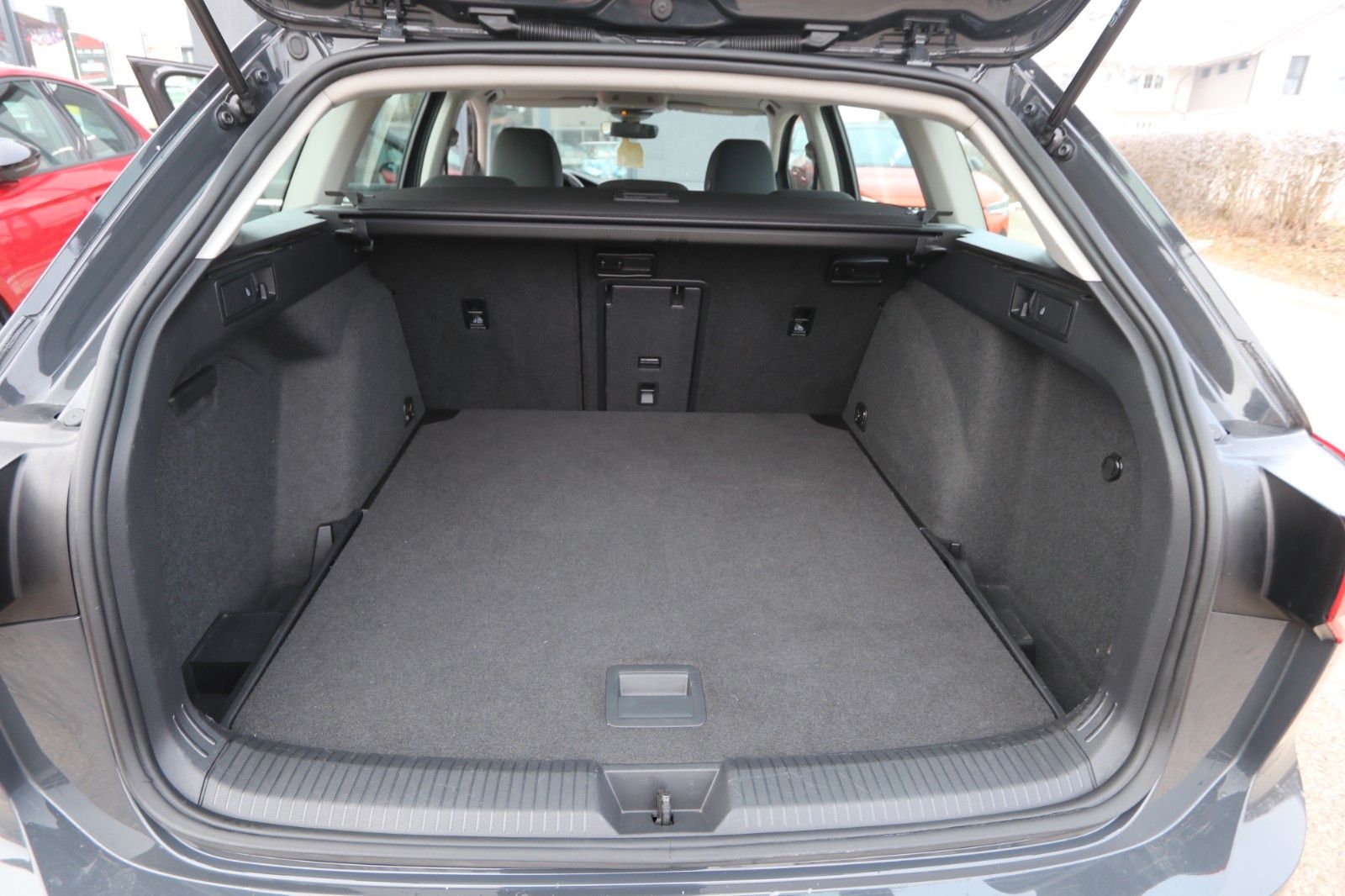 Volkswagen Golf VIII Variant Life LED Carplay ACC DAB MFL foto 21