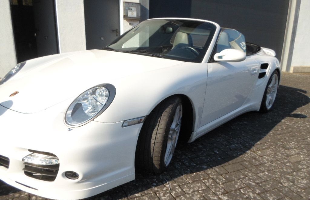 Porsche 911 Turbo Cabrio foto 22