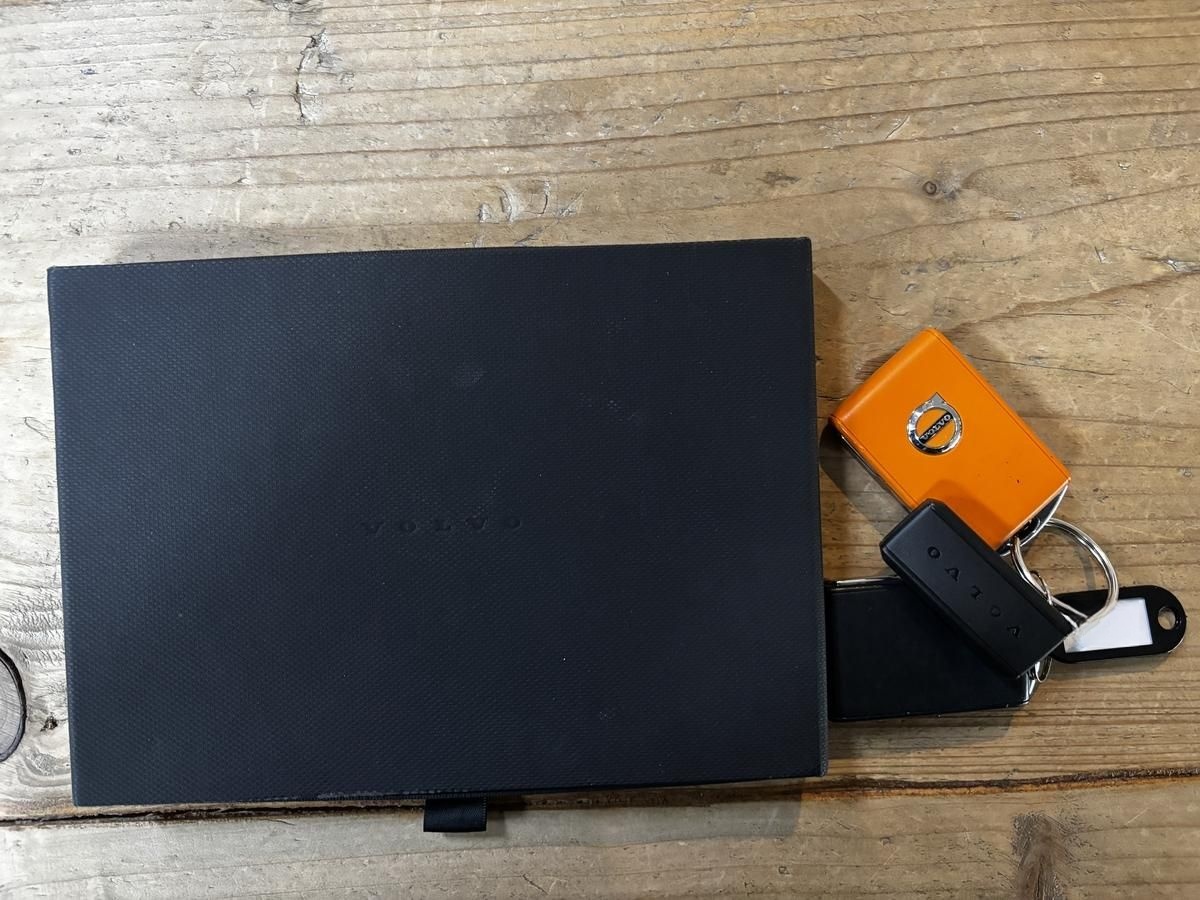 Volvo V60 B3  Momentum Pro LED Navi CarPlay AHK DAB+ foto 20