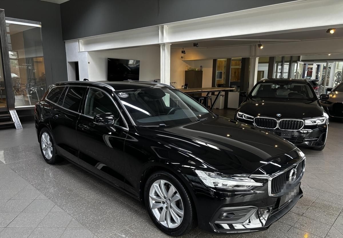 Volvo V60 B3  Momentum Pro LED Navi CarPlay AHK DAB+ foto 3