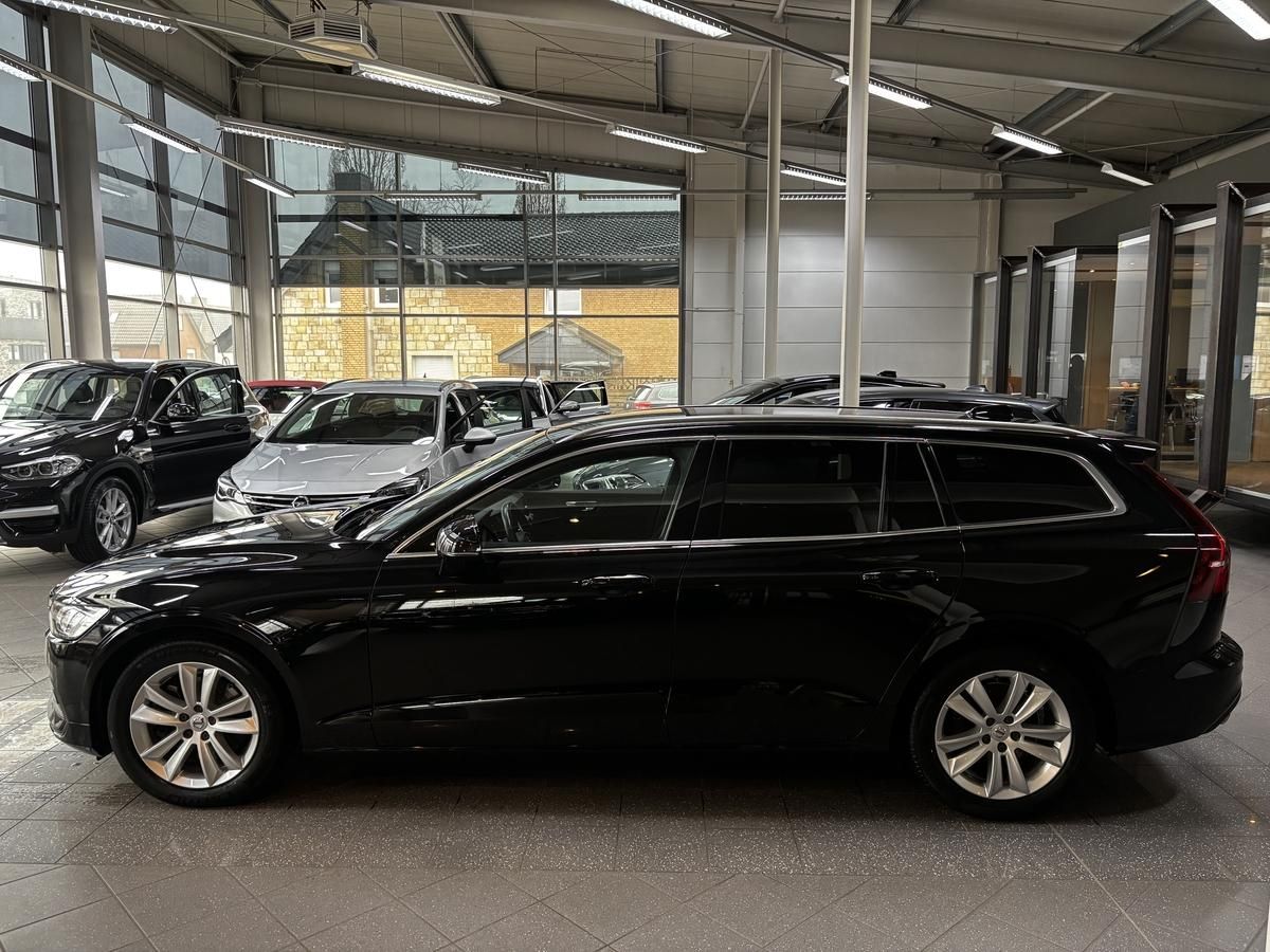 Volvo V60 B3  Momentum Pro LED Navi CarPlay AHK DAB+ foto 8