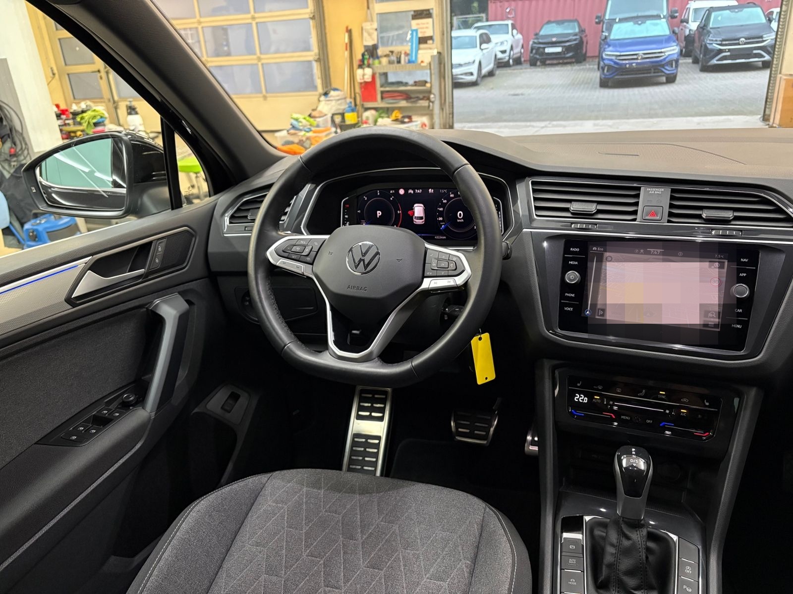 Volkswagen Tiguan MOVE 2.0 TDI DSG AHK Navi Kamera ACC foto 10