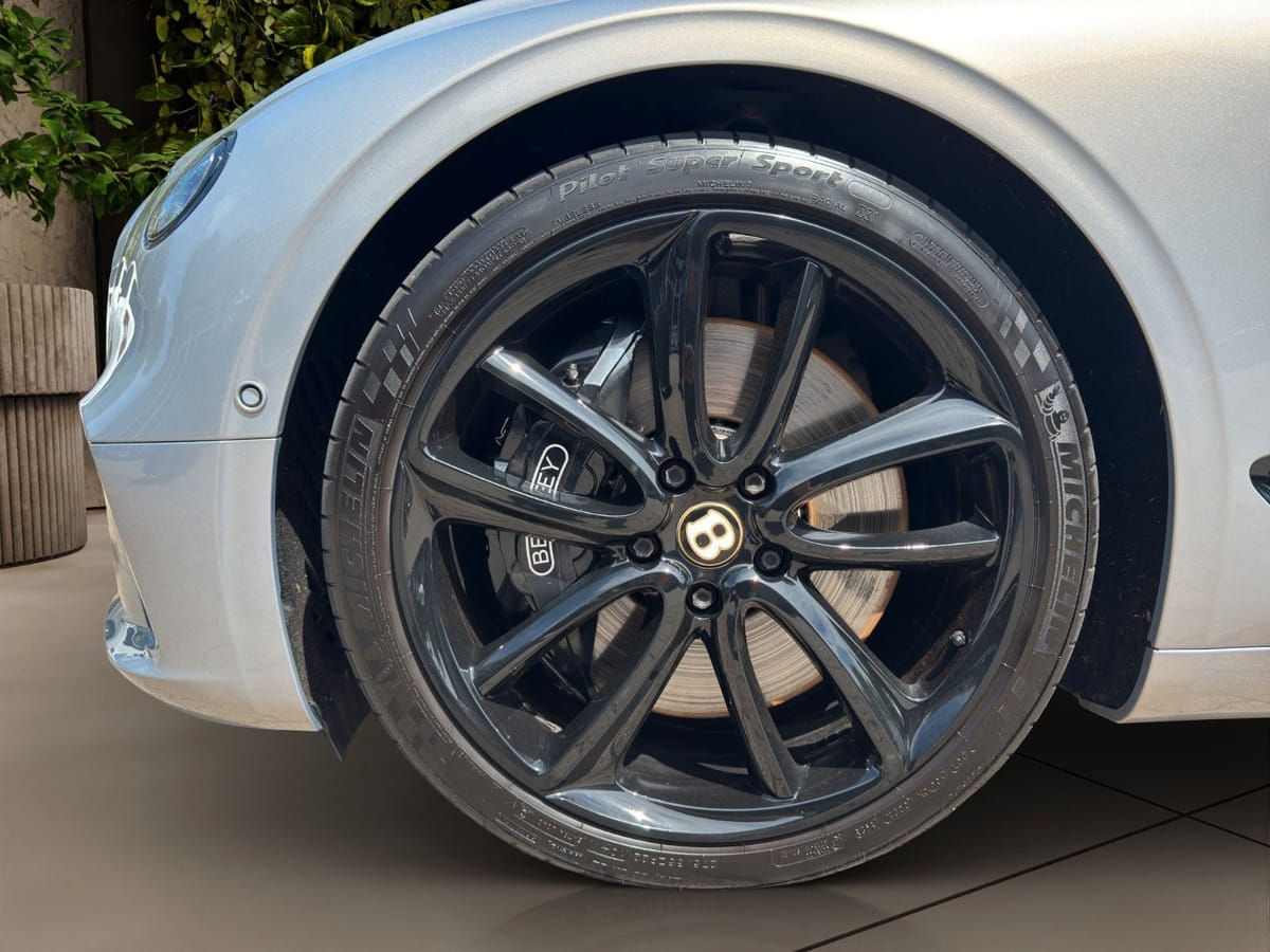 Bentley 4.0*V8*Mulliner*Blackline*22"*HuD*ACC*Night Vis* foto 8
