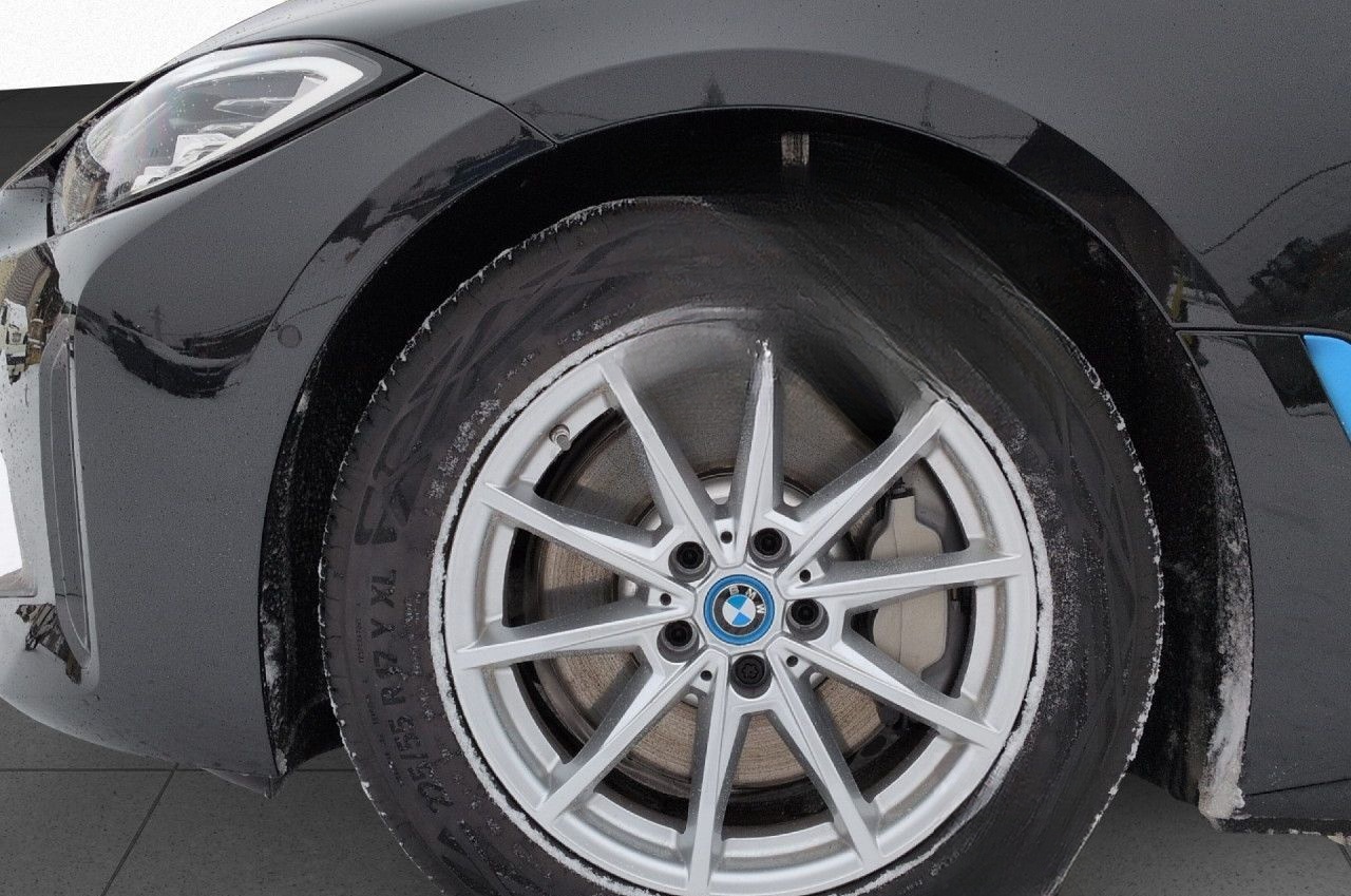 BMW i4 eD 35 Gran Coupe LiveCock+ Glasdach Sitzh Kam foto 18