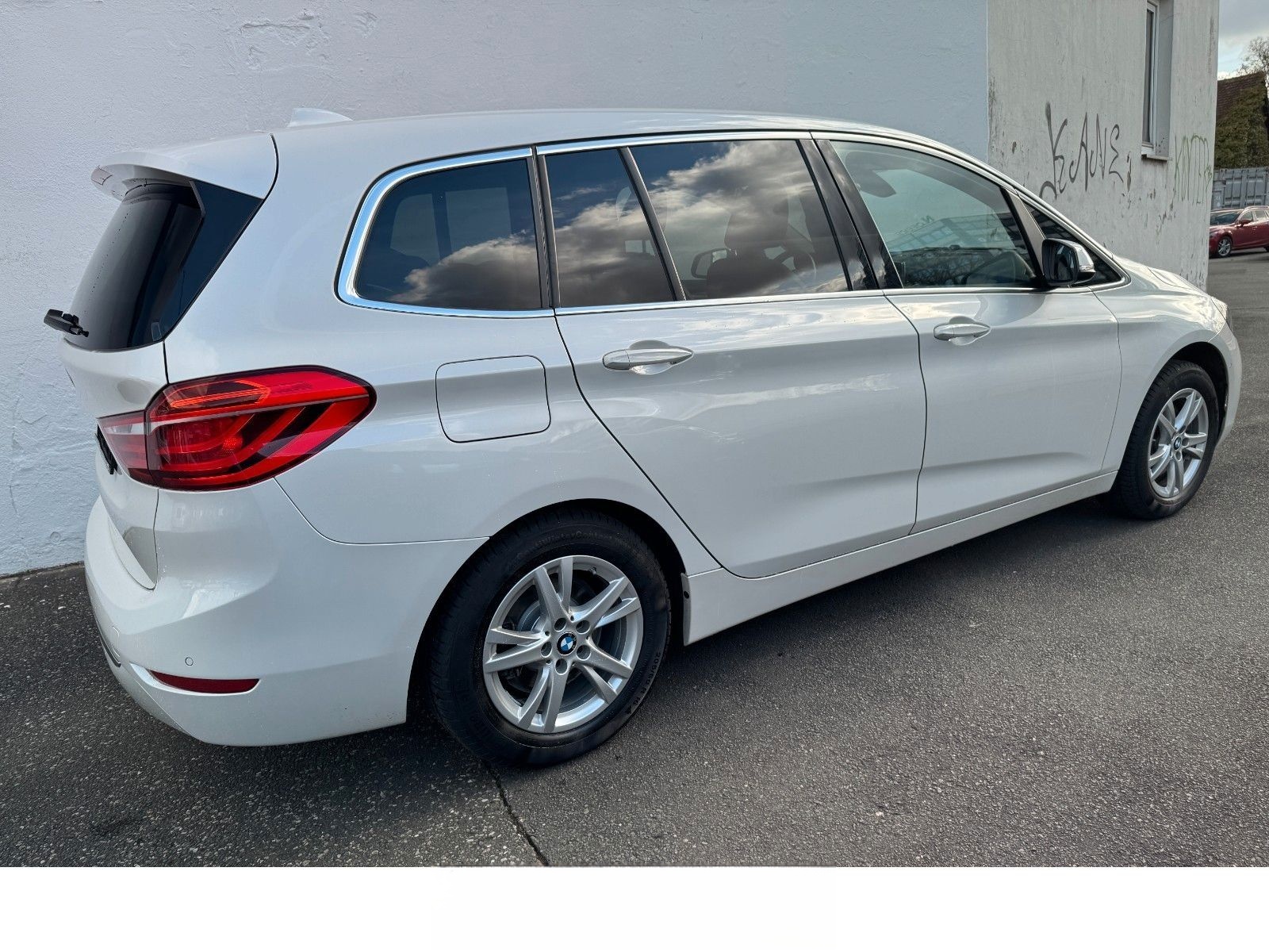 BMW 218i Gran Tourer Luxury/LED/AHK/DAB/Carplay/RFK foto 12
