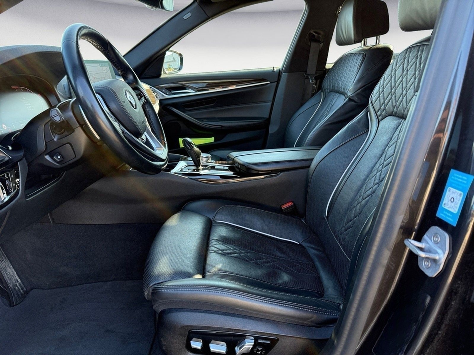 BMW 540i xDrive Touring Sport Line Aktive Geschw. St foto 8