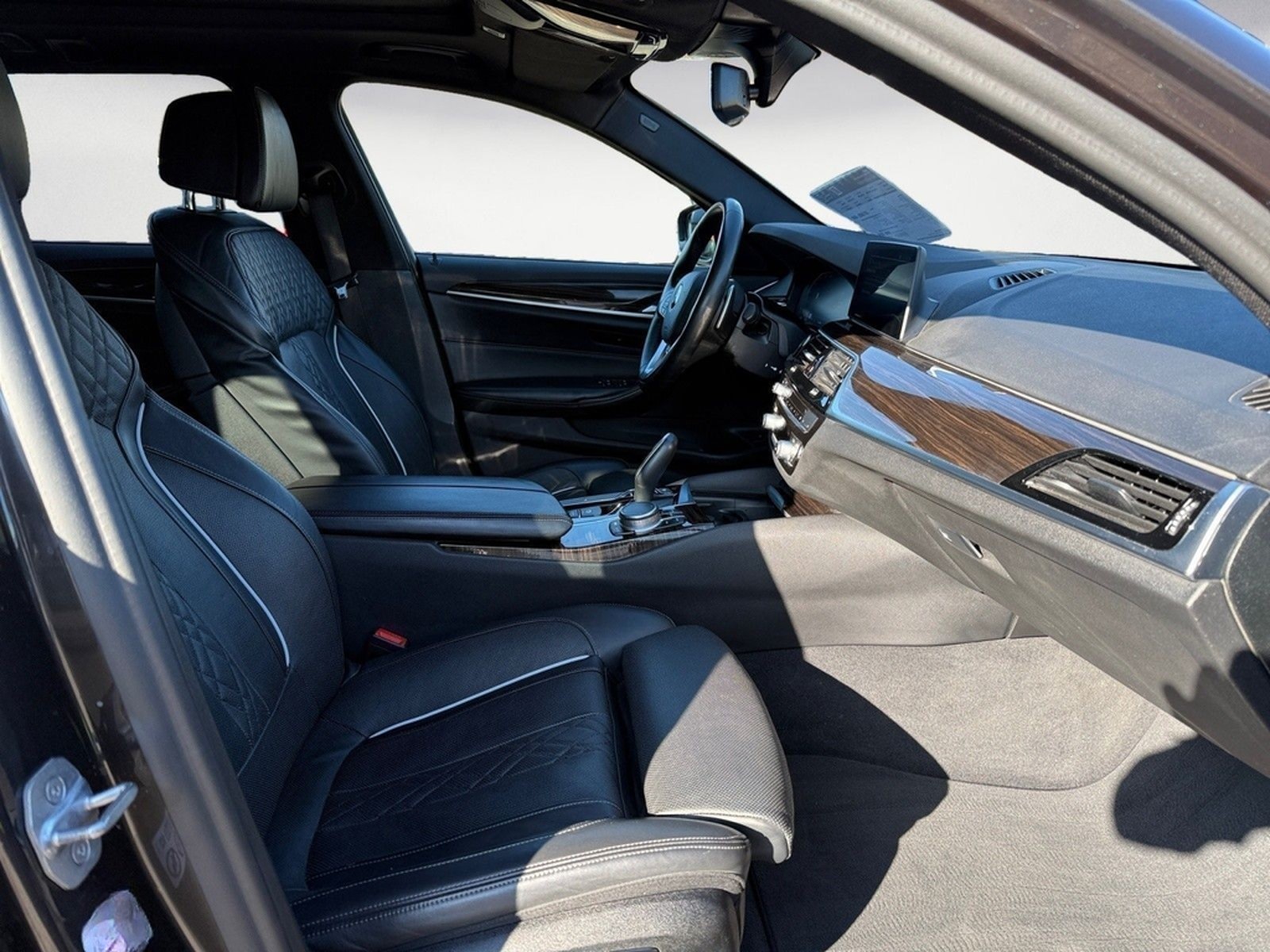 BMW 540i xDrive Touring Sport Line Aktive Geschw. St foto 9
