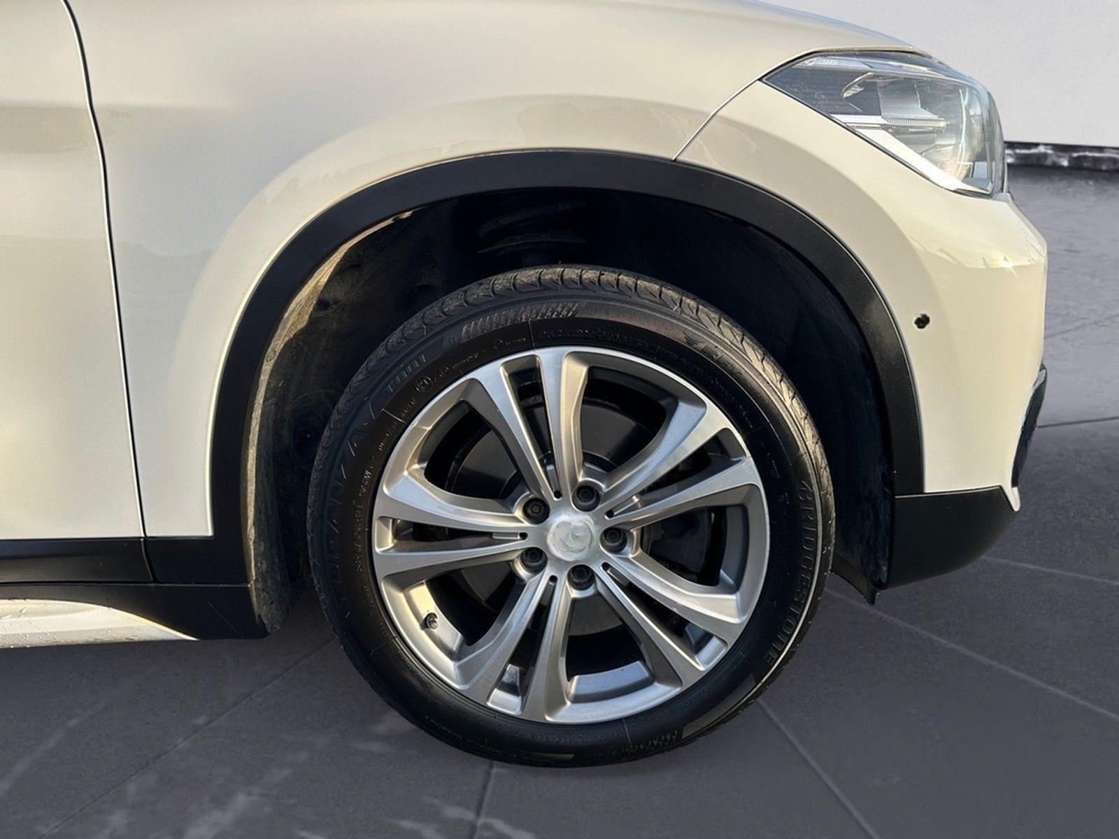 BMW X1 xDrive20i Sport Line Navi Aut. PDC Sitzheizun foto 12