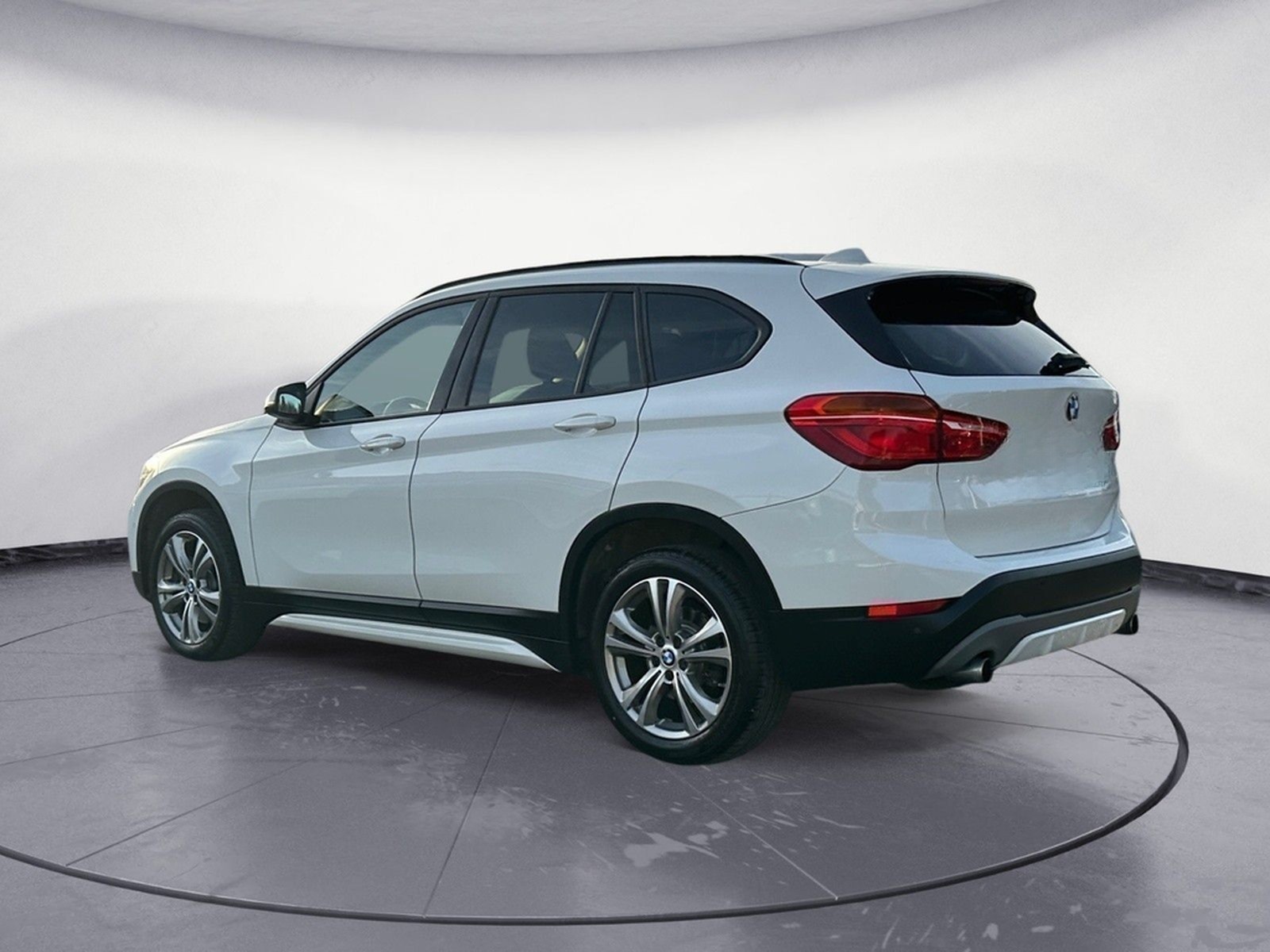 BMW X1 xDrive20i Sport Line Navi Aut. PDC Sitzheizun foto 4