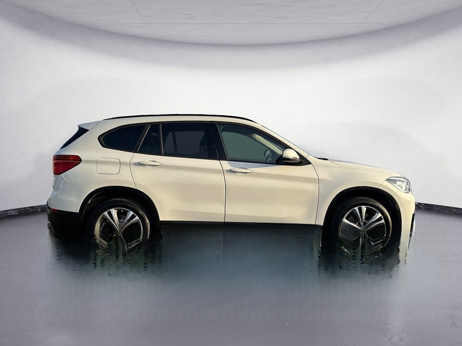 BMW X1 xDrive20i Sport Line Navi Aut. PDC Sitzheizun foto 6