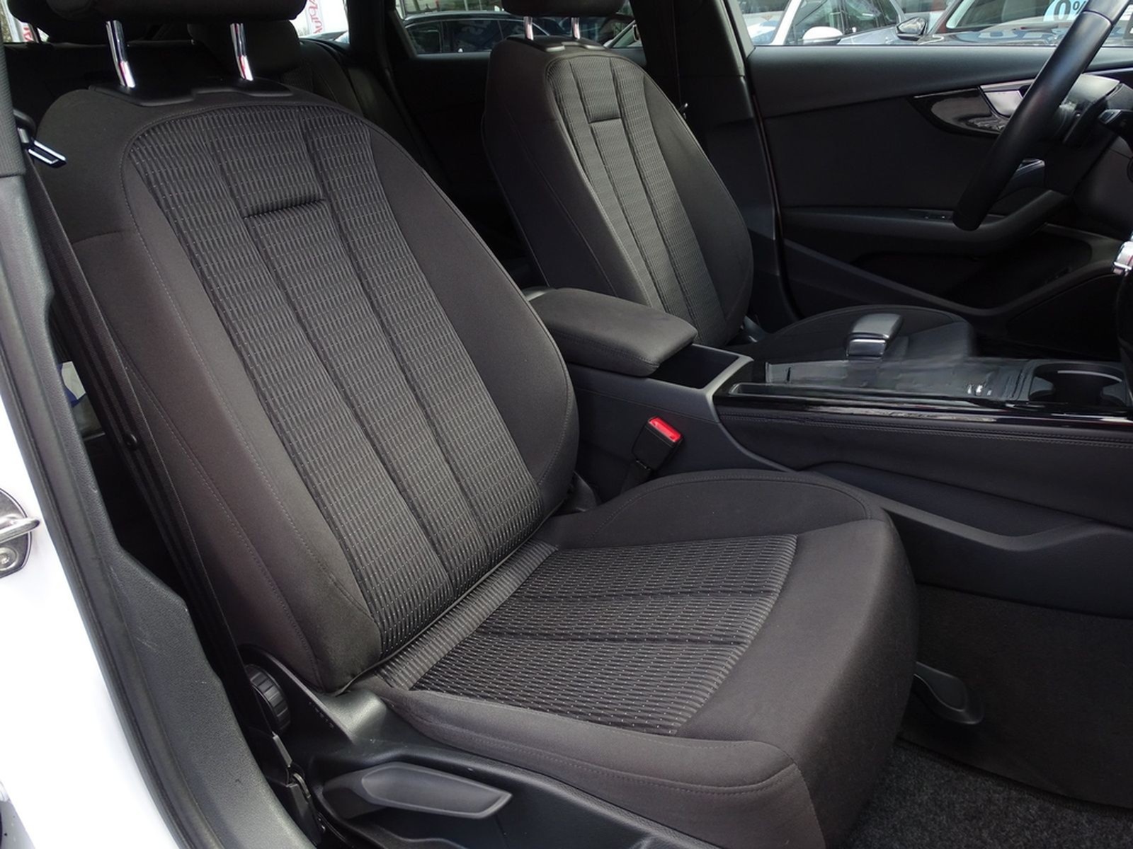 Audi A4 Avant 1.4 TFSI S Line LED Navi Kamera DAB foto 26