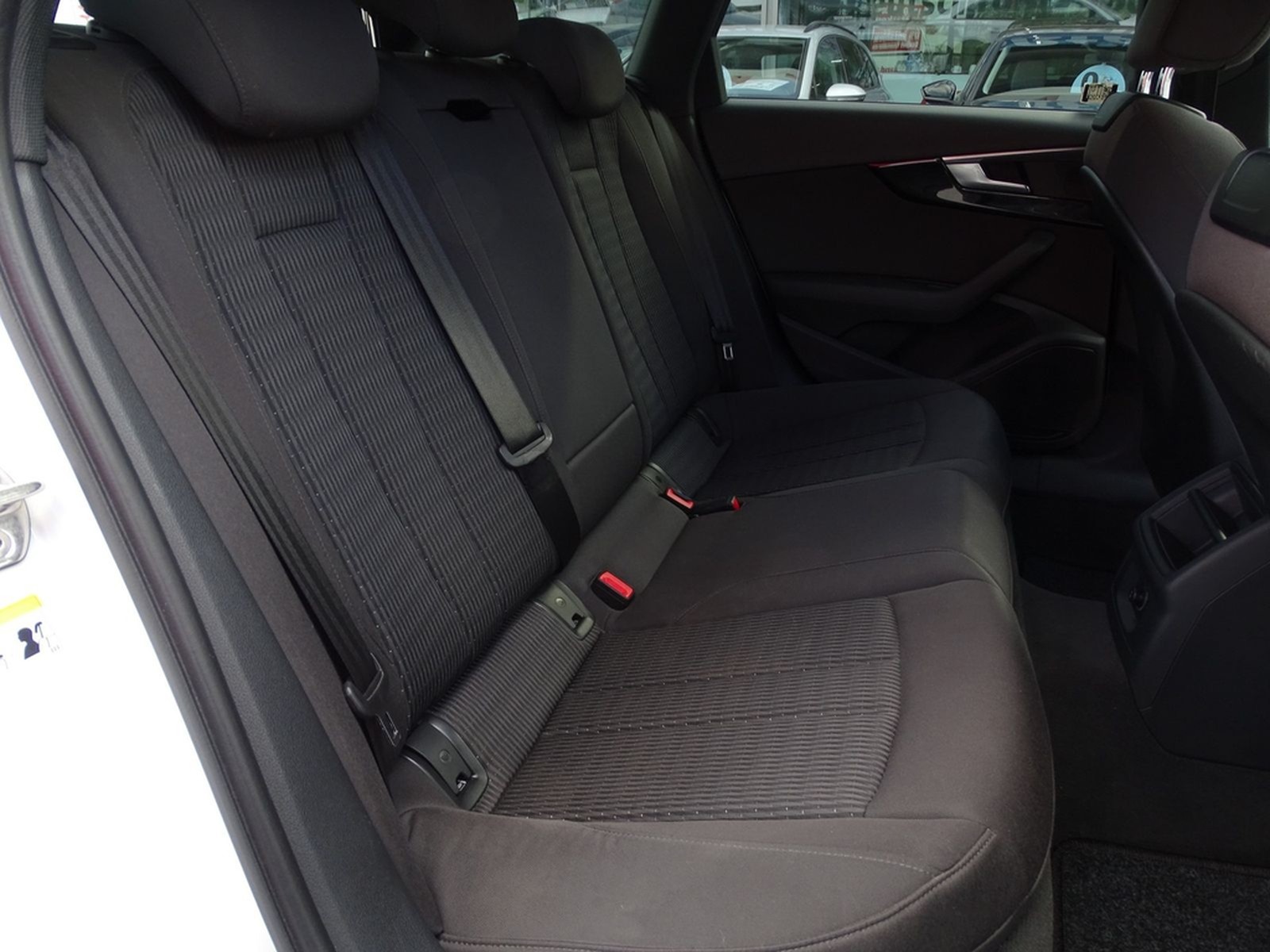 Audi A4 Avant 1.4 TFSI S Line LED Navi Kamera DAB foto 27