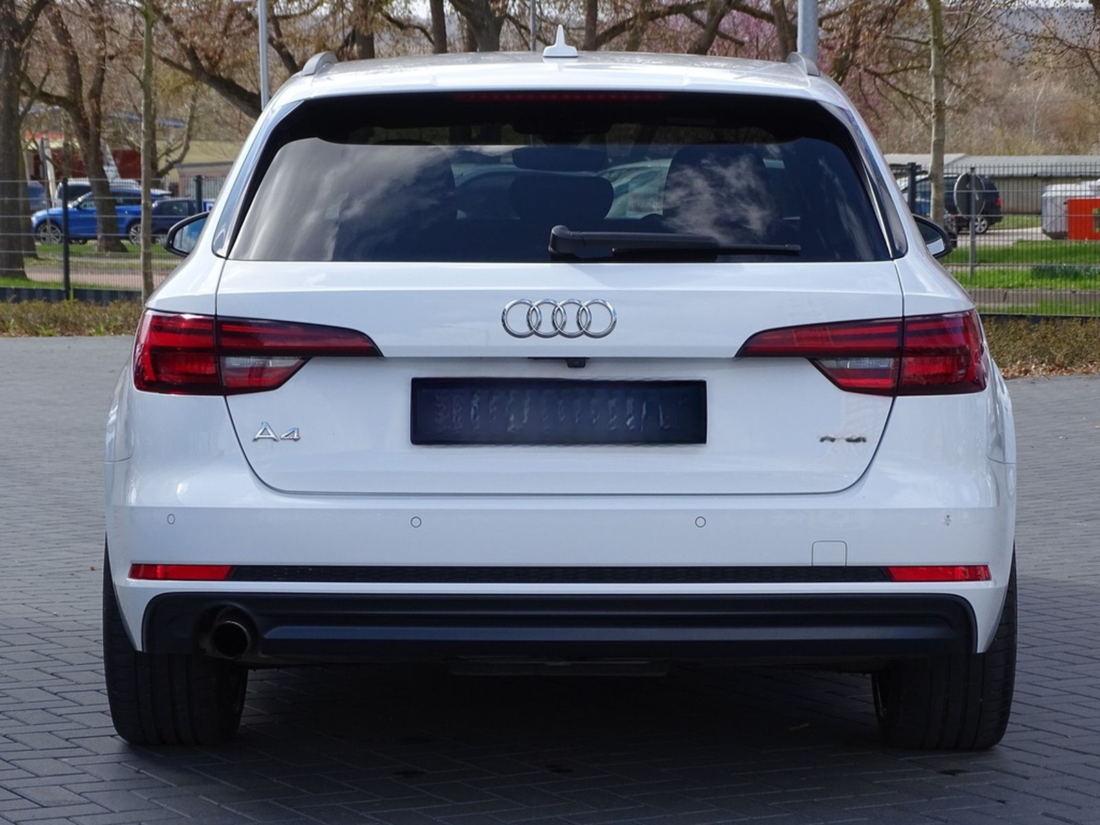 Audi A4 Avant 1.4 TFSI S Line LED Navi Kamera DAB foto 4