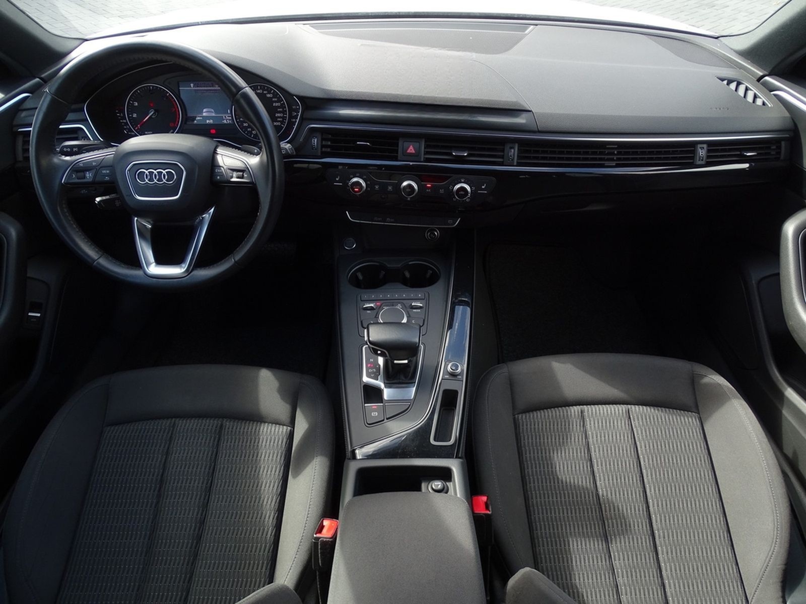Audi A4 Avant 1.4 TFSI S Line LED Navi Kamera DAB foto 9
