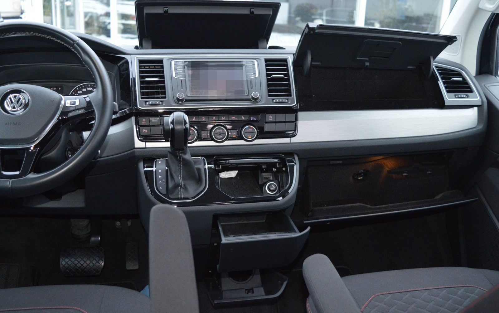 Volkswagen T6 Multivan 2.0 TDI DPF DSG Join Stdhzg/AHK/LED/ foto 12