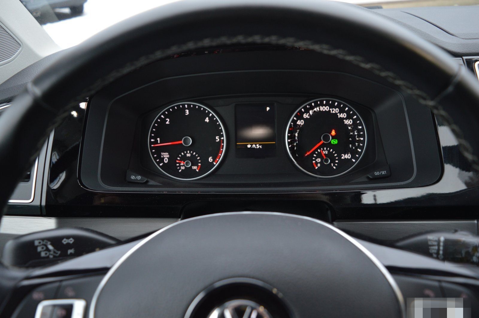 Volkswagen T6 Multivan 2.0 TDI DPF DSG Join Stdhzg/AHK/LED/ foto 9