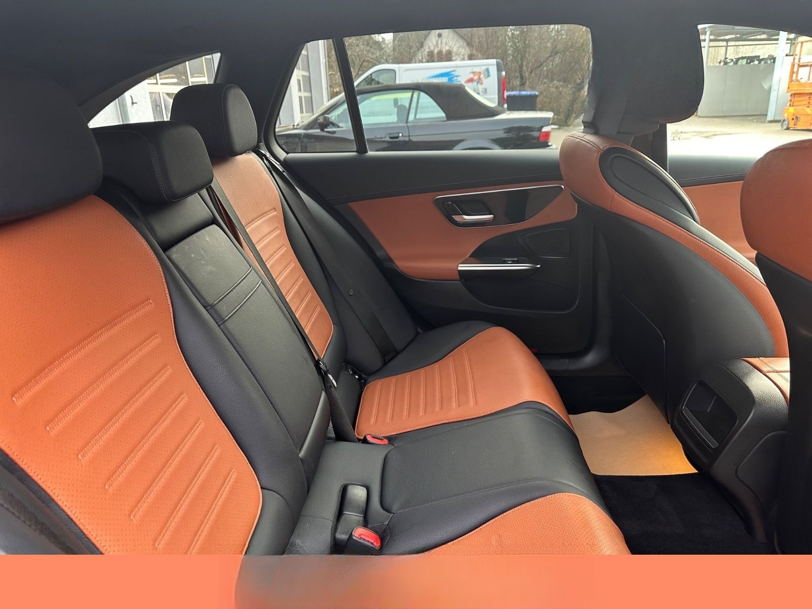 Mercedes-Benz C 200 T-Modell AMG Aut LED Night SHZ Kam Leder foto 14