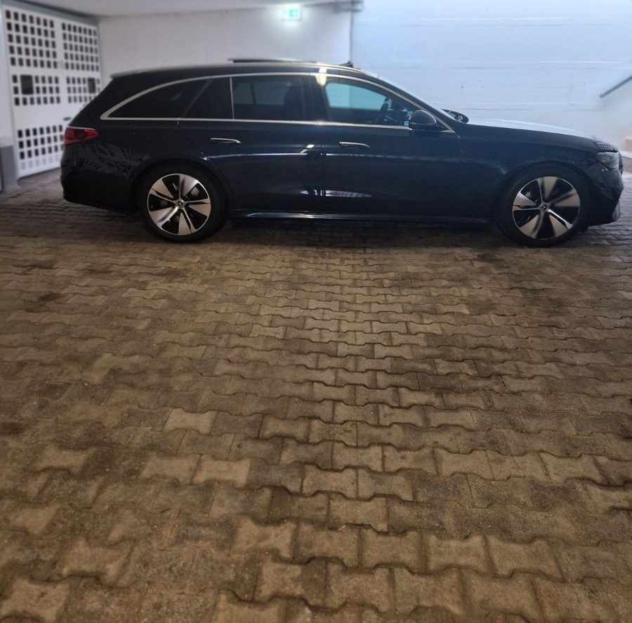 Mercedes-Benz E 300 de T Autom. PANO 360* Kam Memory 19 Zoll foto 2