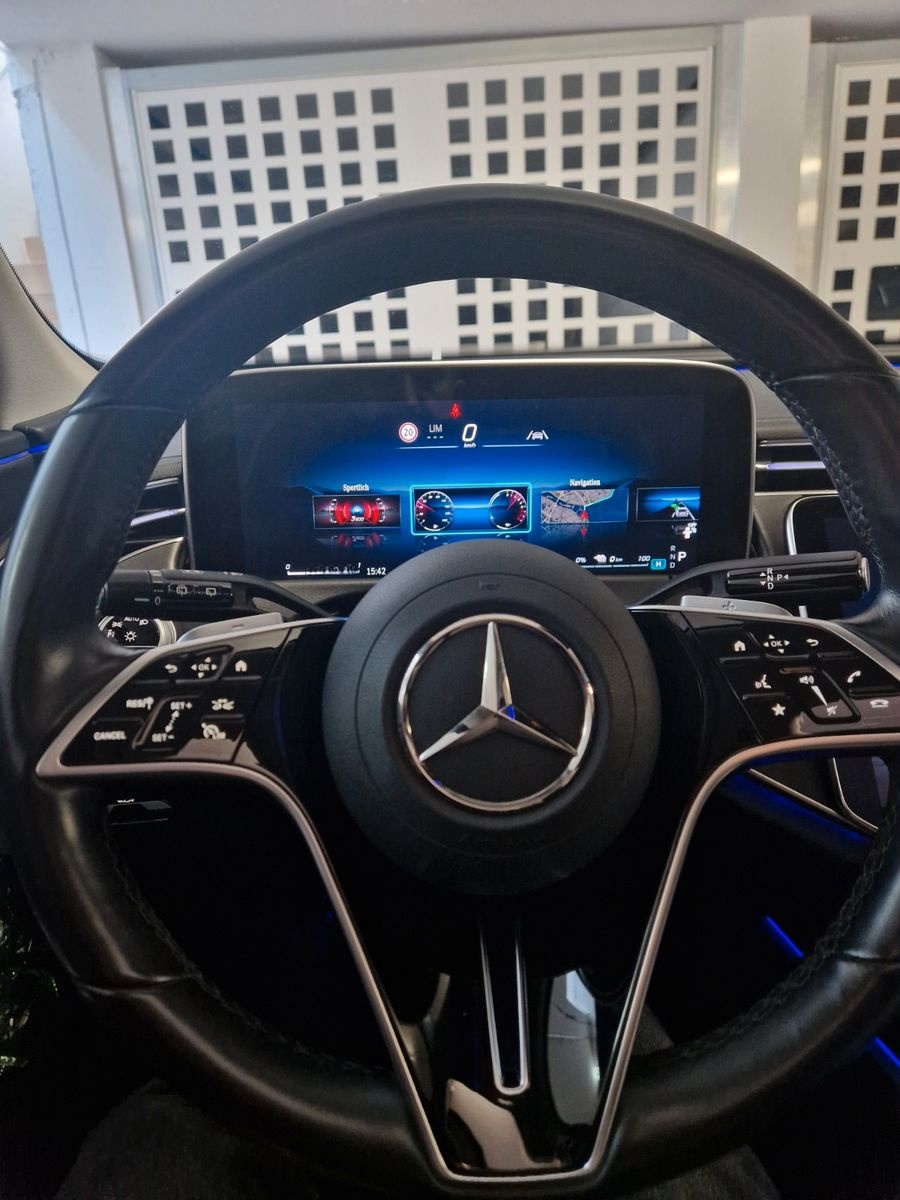 Mercedes-Benz E 300 de T Autom. PANO 360* Kam Memory 19 Zoll foto 17