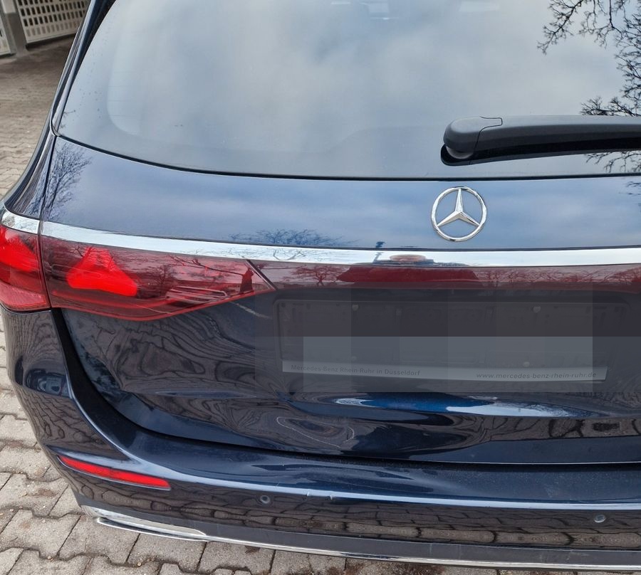 Mercedes-Benz E 300 de T Autom. PANO 360* Kam Memory 19 Zoll foto 25
