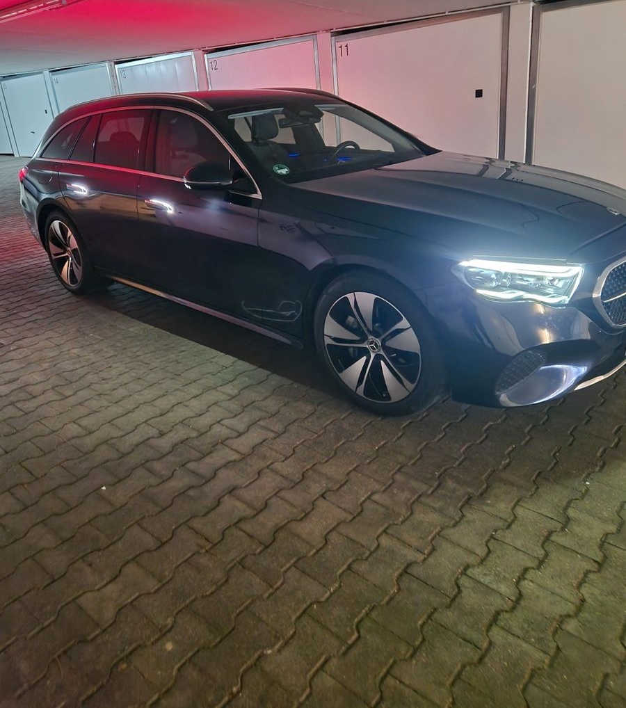 Mercedes-Benz E 300 de T Autom. PANO 360* Kam Memory 19 Zoll foto 4