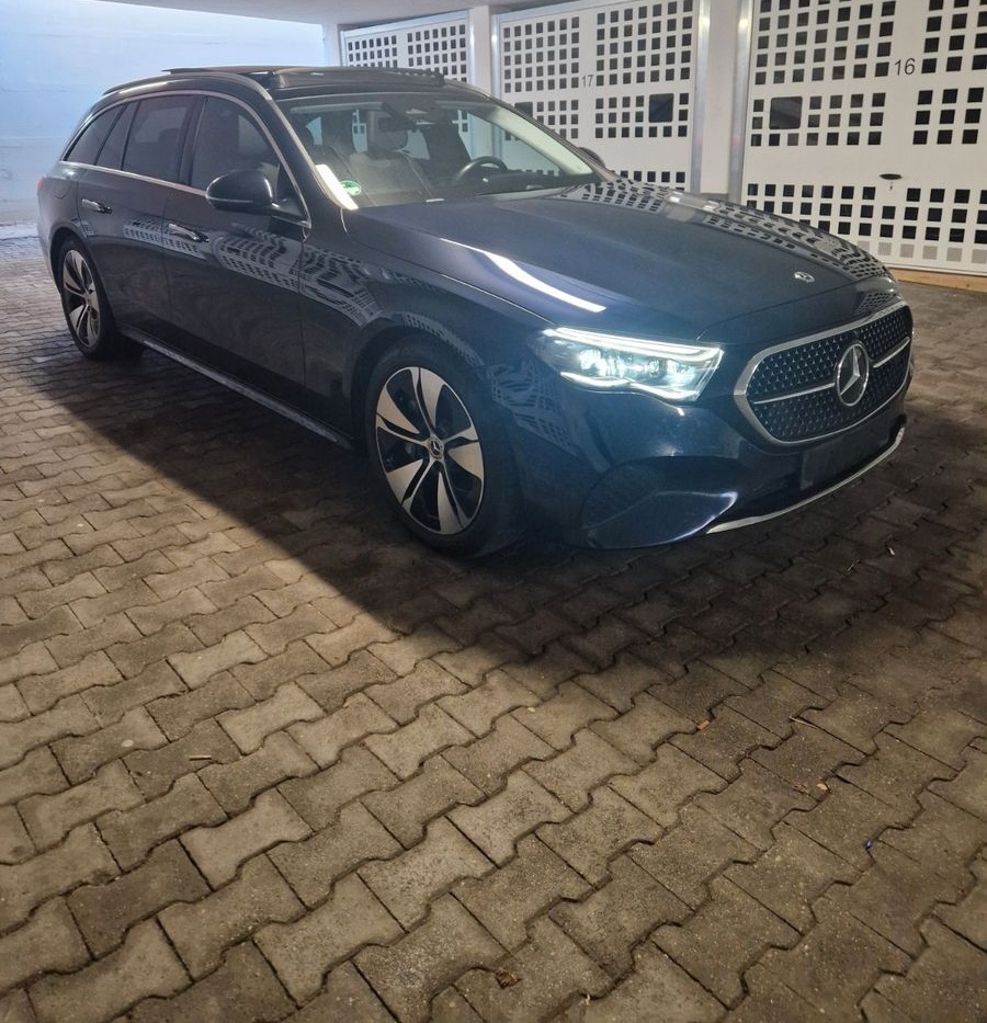 Mercedes-Benz E 300 de T Autom. PANO 360* Kam Memory 19 Zoll foto 6